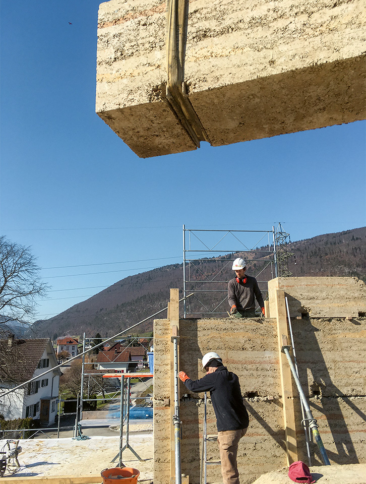 Lehmag-terre-bras-construction-5.jpg