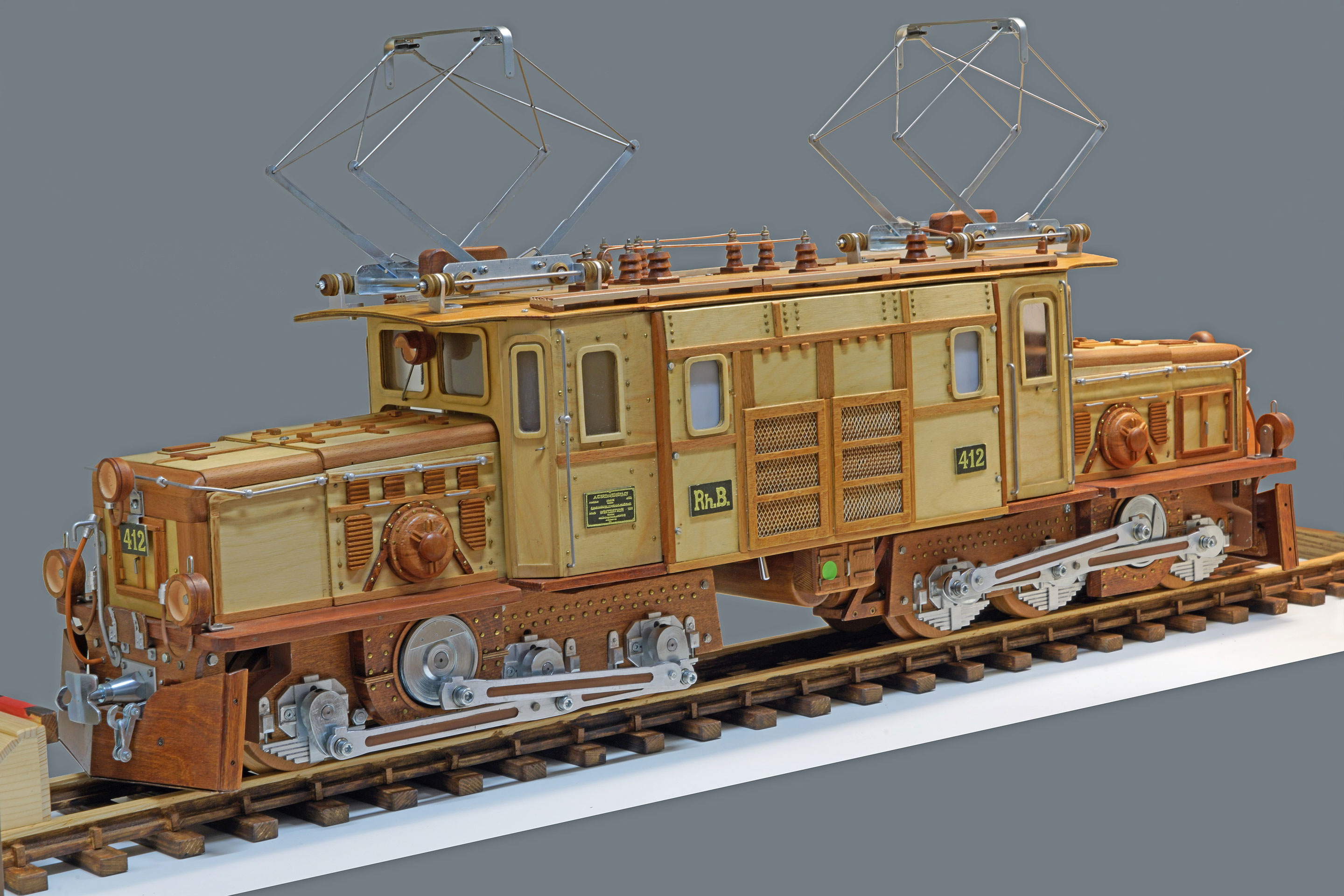 Lokomotive «Krokodil» der RHB hergestellt von August Stadler, Wattwil