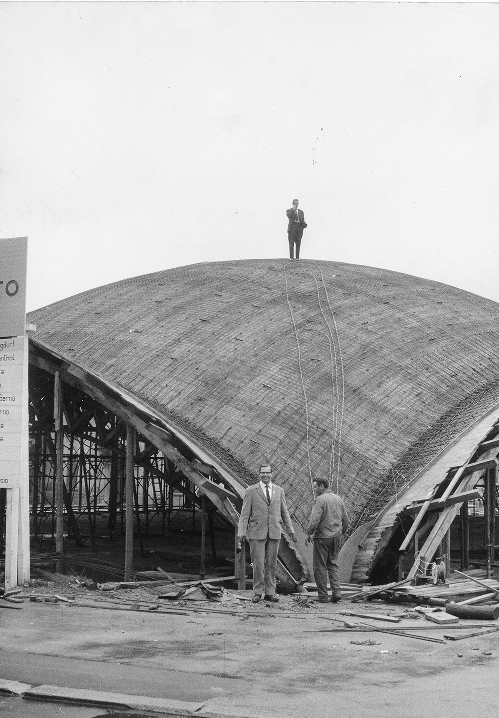 Heinz Isler in cantiere