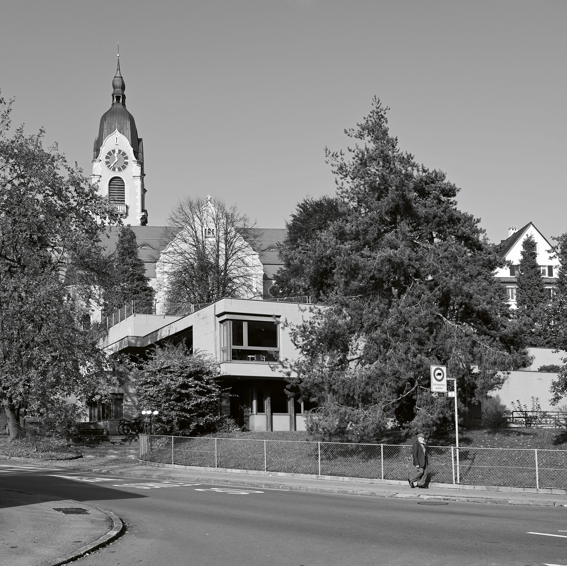 Pfarreizentrum Gerliswil: So sah der Bau vor dem aktuellen Eingriff aus. Der Charakter des Gebäudes wurde bewahrt und weiterentwickelt.