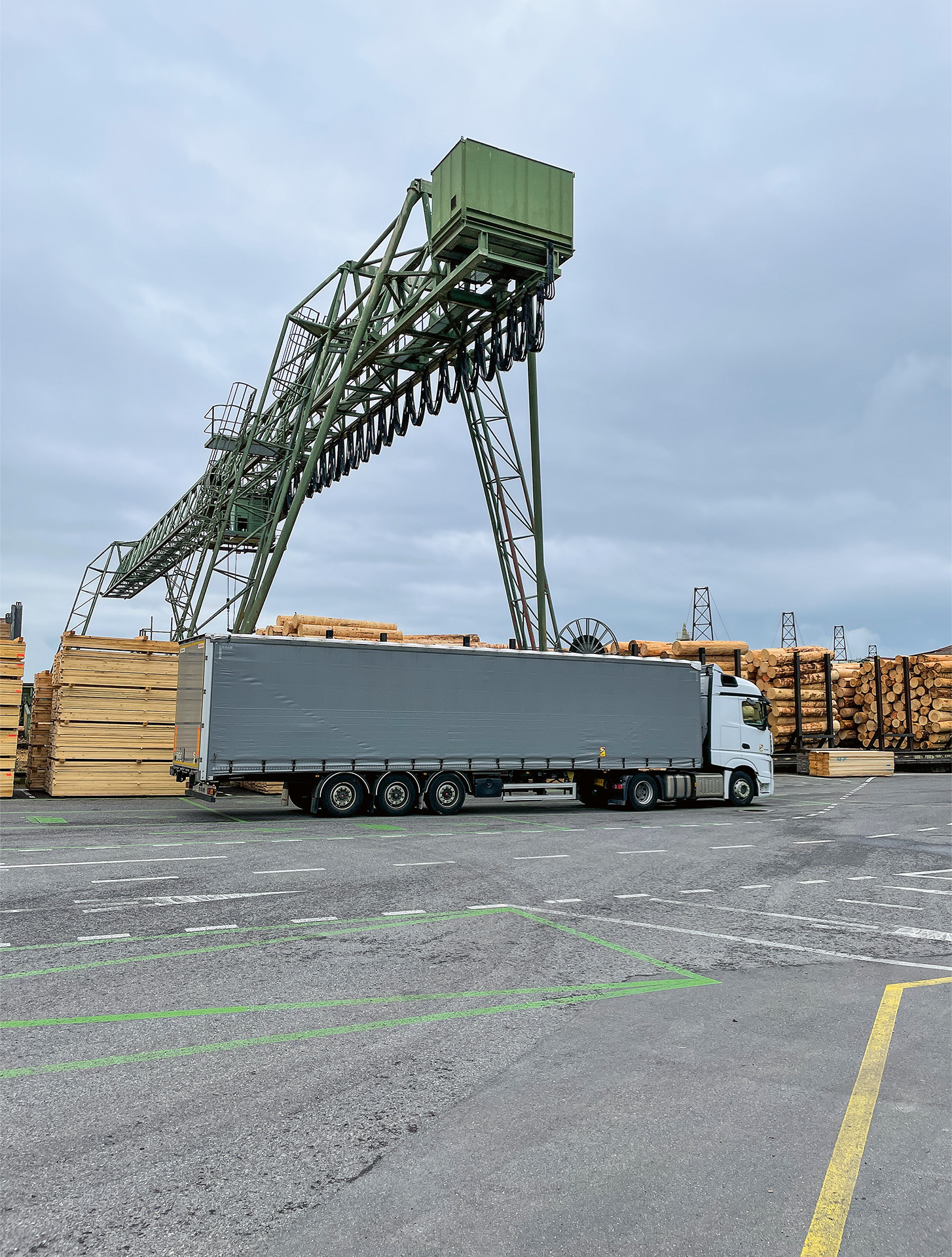 Scierie Zahnd, chemin de Forchy 10, 1046 Rueyres