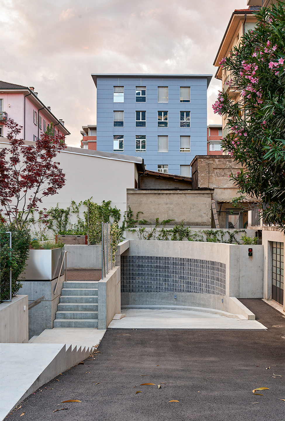 Complesso residenziale in via Volta, Lugano