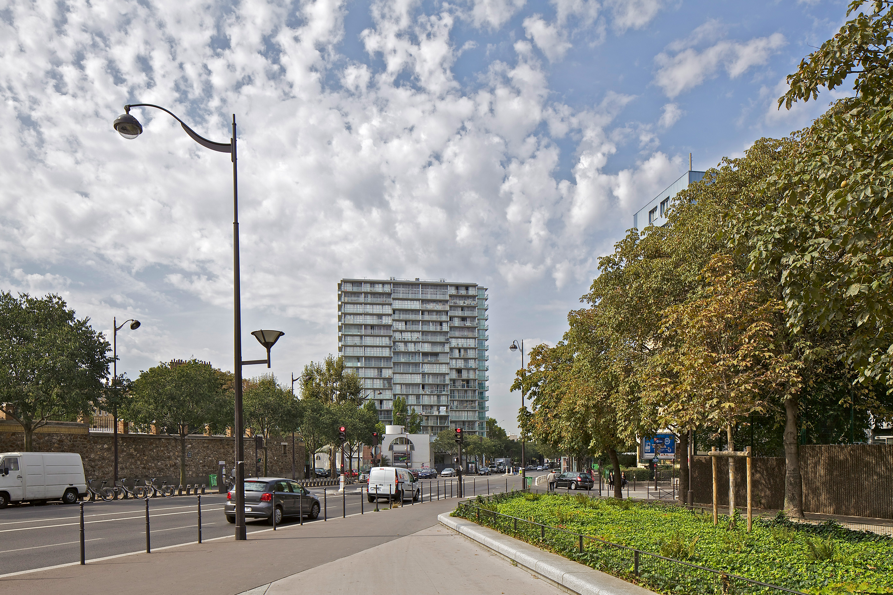 TOURS LOPEZ-Bois le Prêtre-Lacaton&amp;Vassal-Ruault.jpg