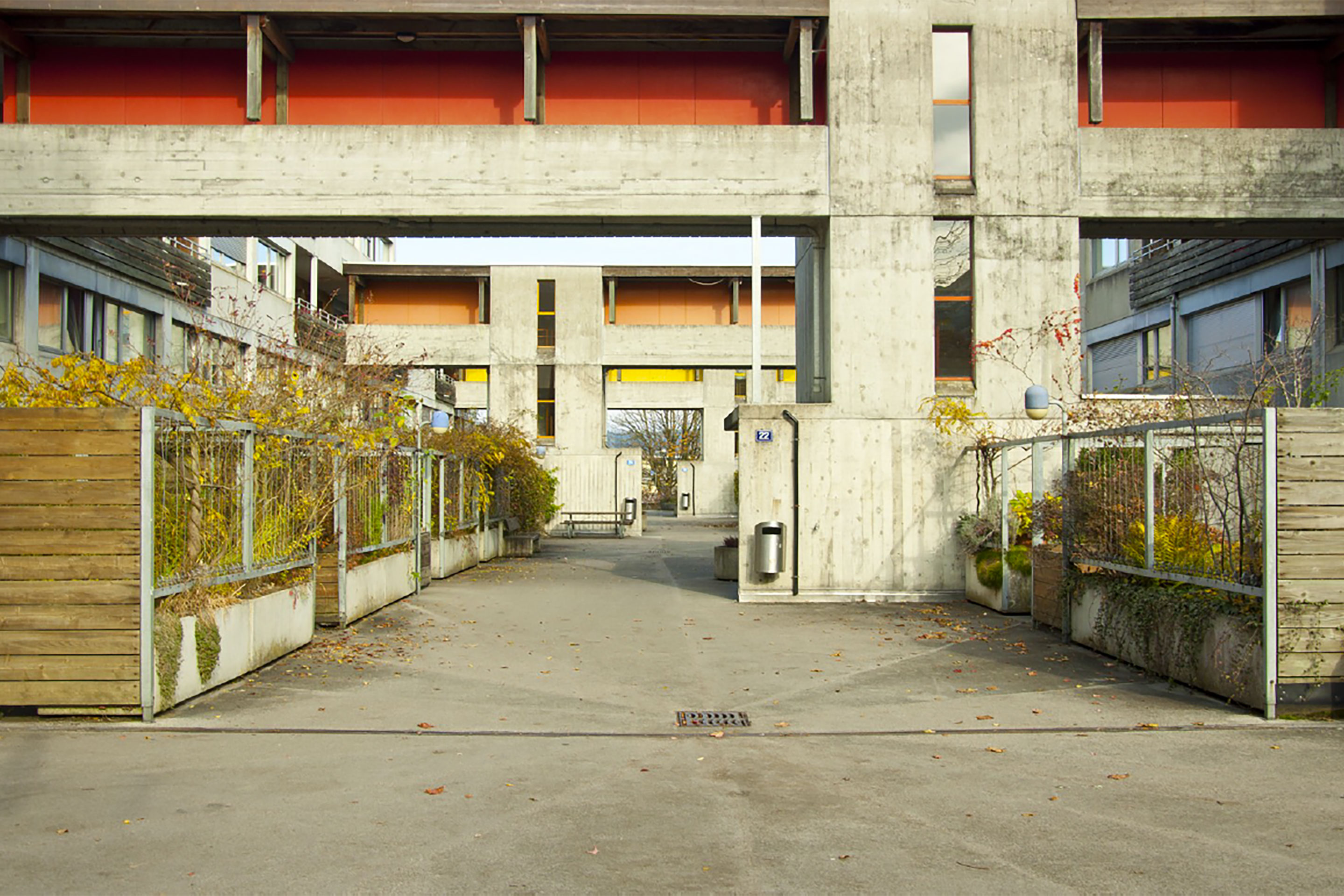 Unteraffoltern III: Ein Gemeinschaftshof bildet das Zentrum der Struktur.