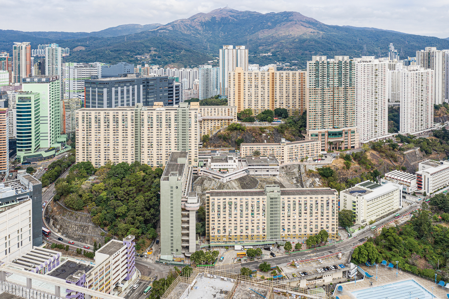 Kwai Shing West Estate