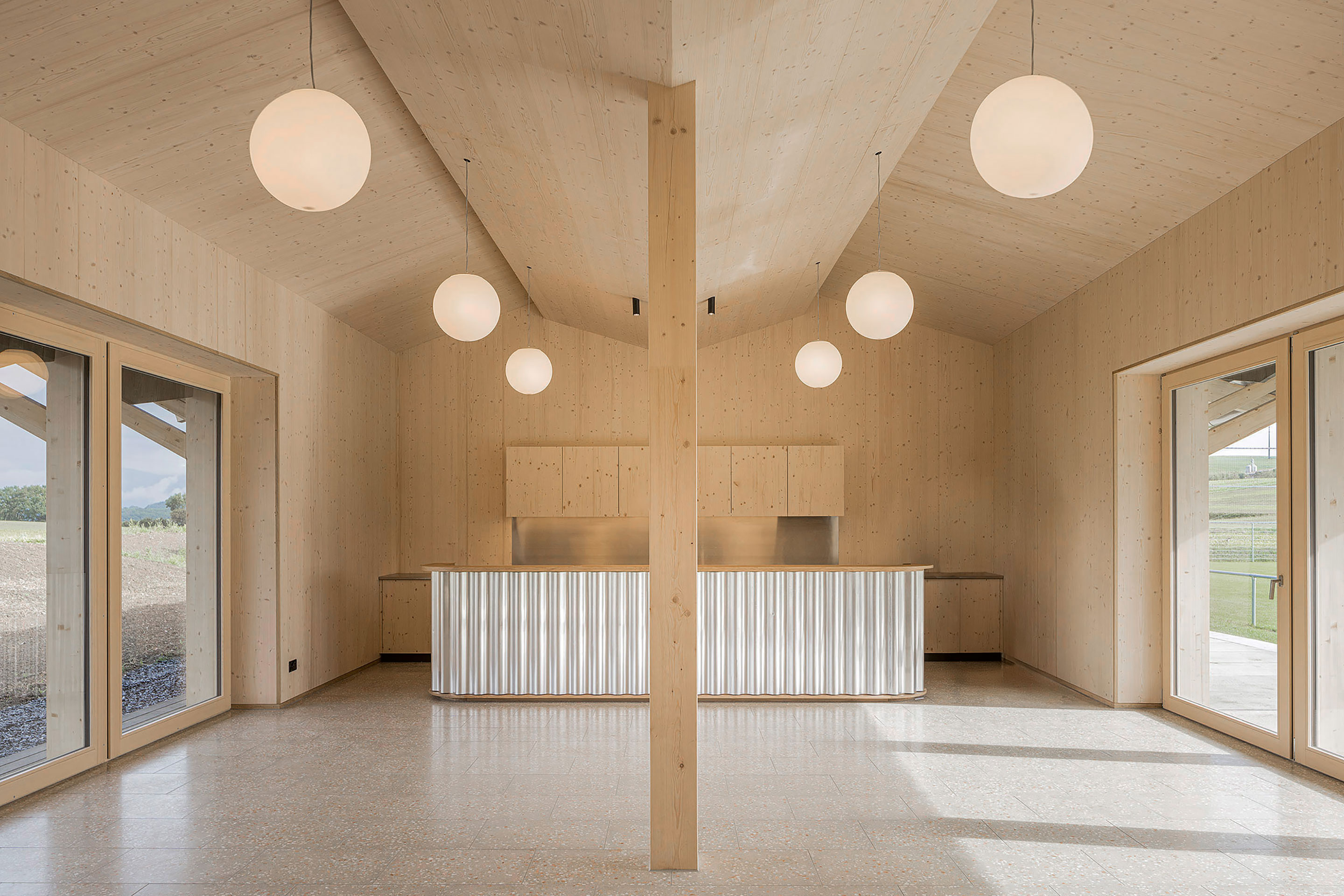 Die Snackbar ist nach den Spielen Treffpunkt für die Sportlerinnen und Sportler.