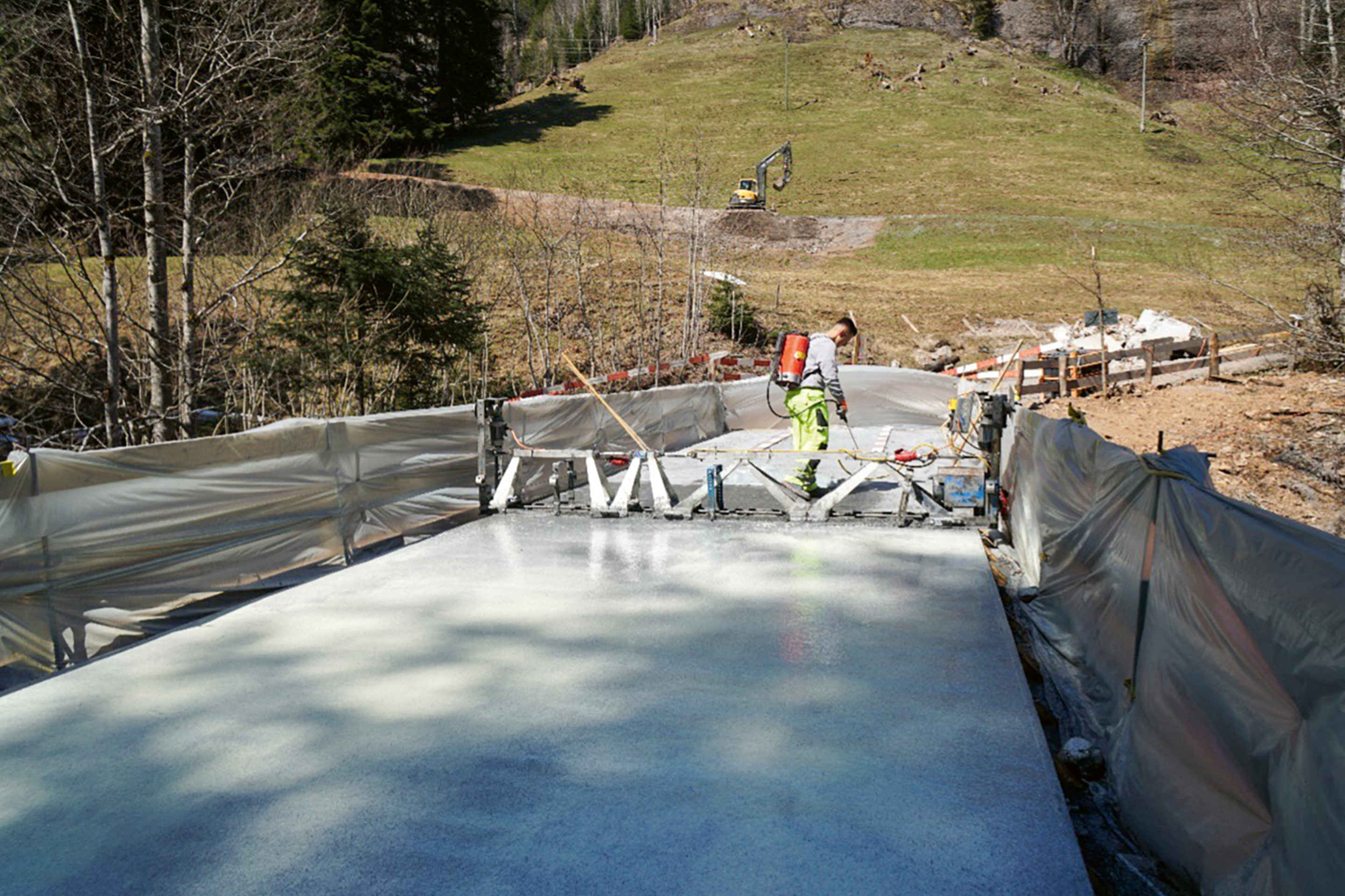 Einbau UHFB Rigiaa Bruecke
