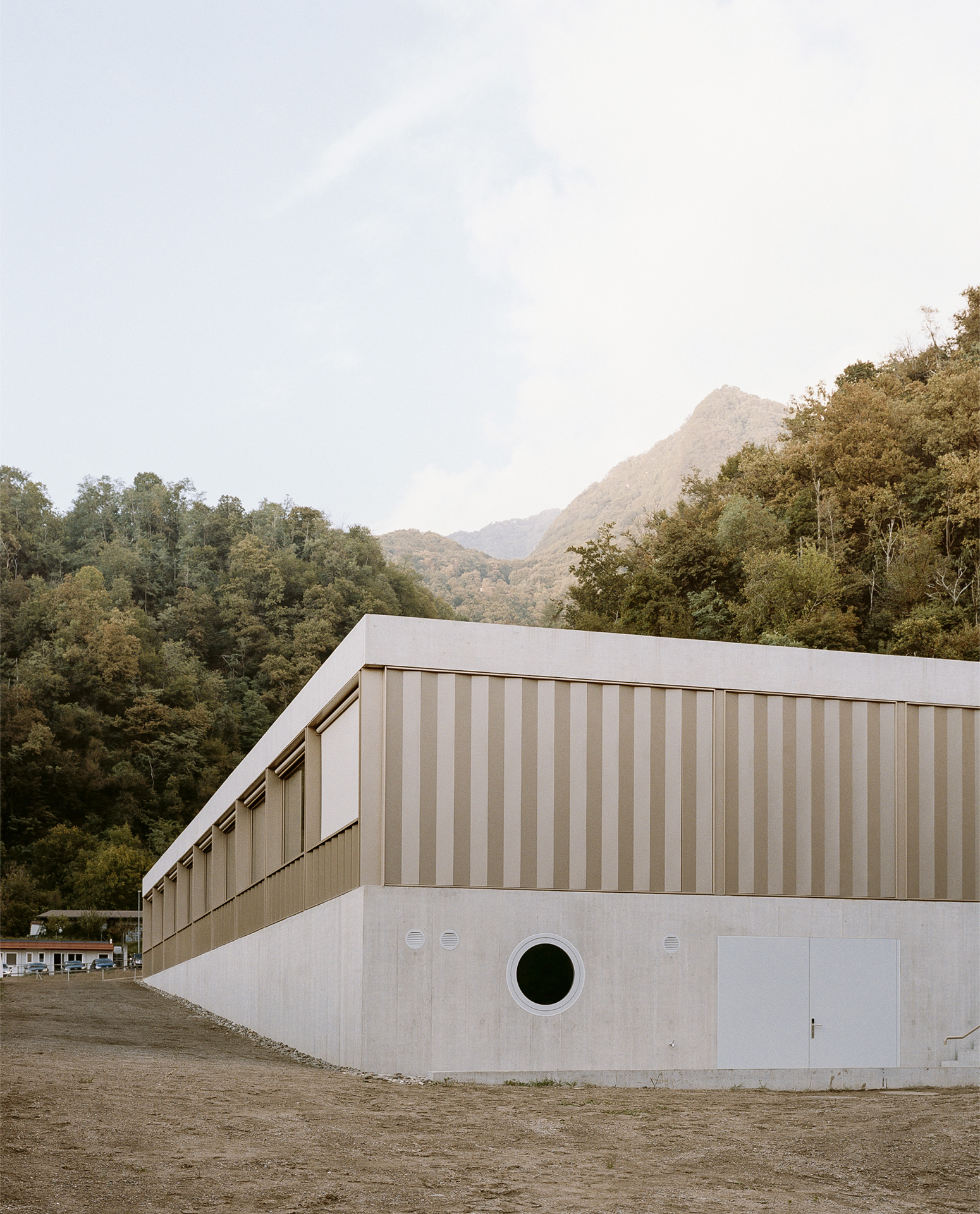 defining-horizon-inches-geleta-view