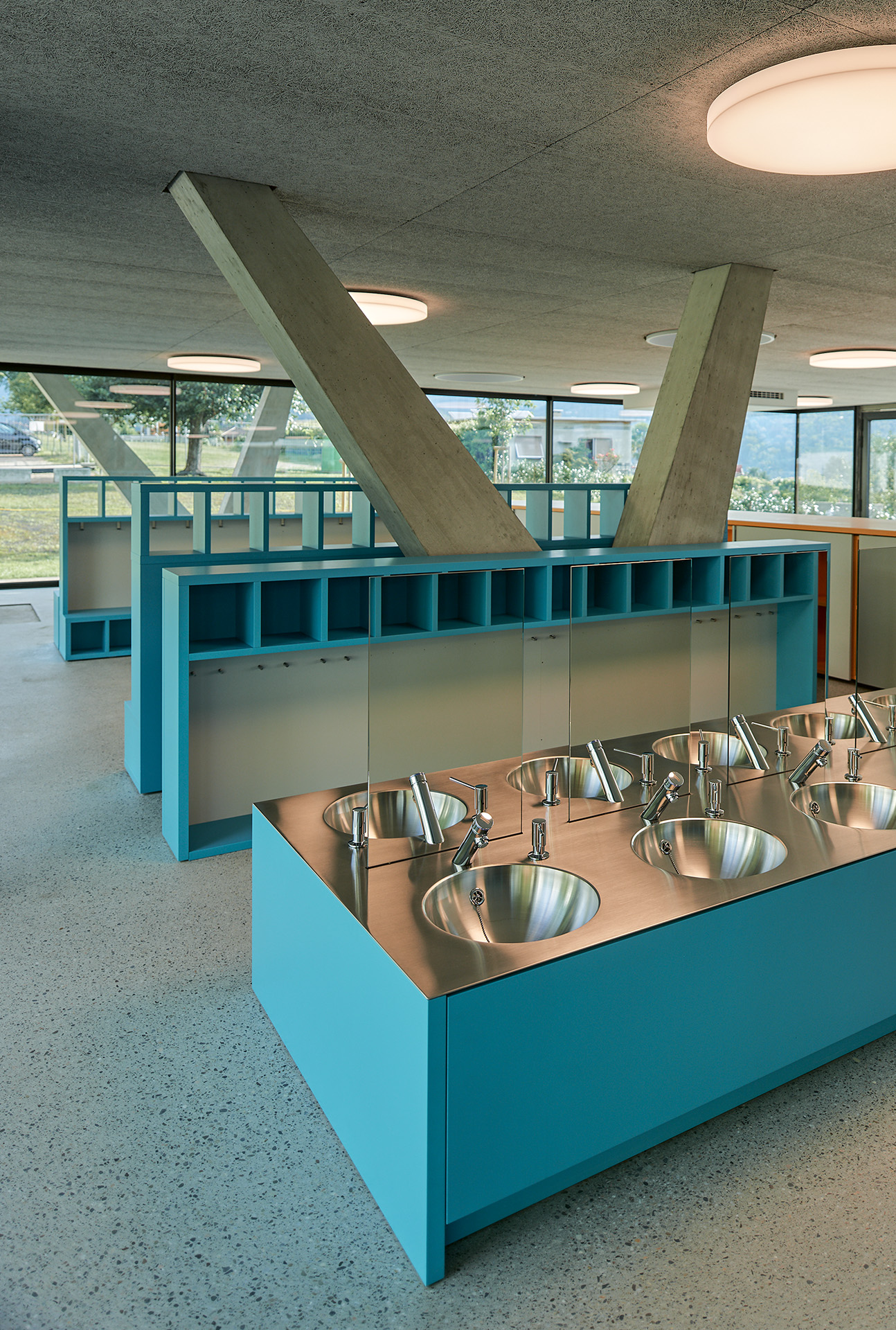 simmetrie-baserga-mozzetti-bagno