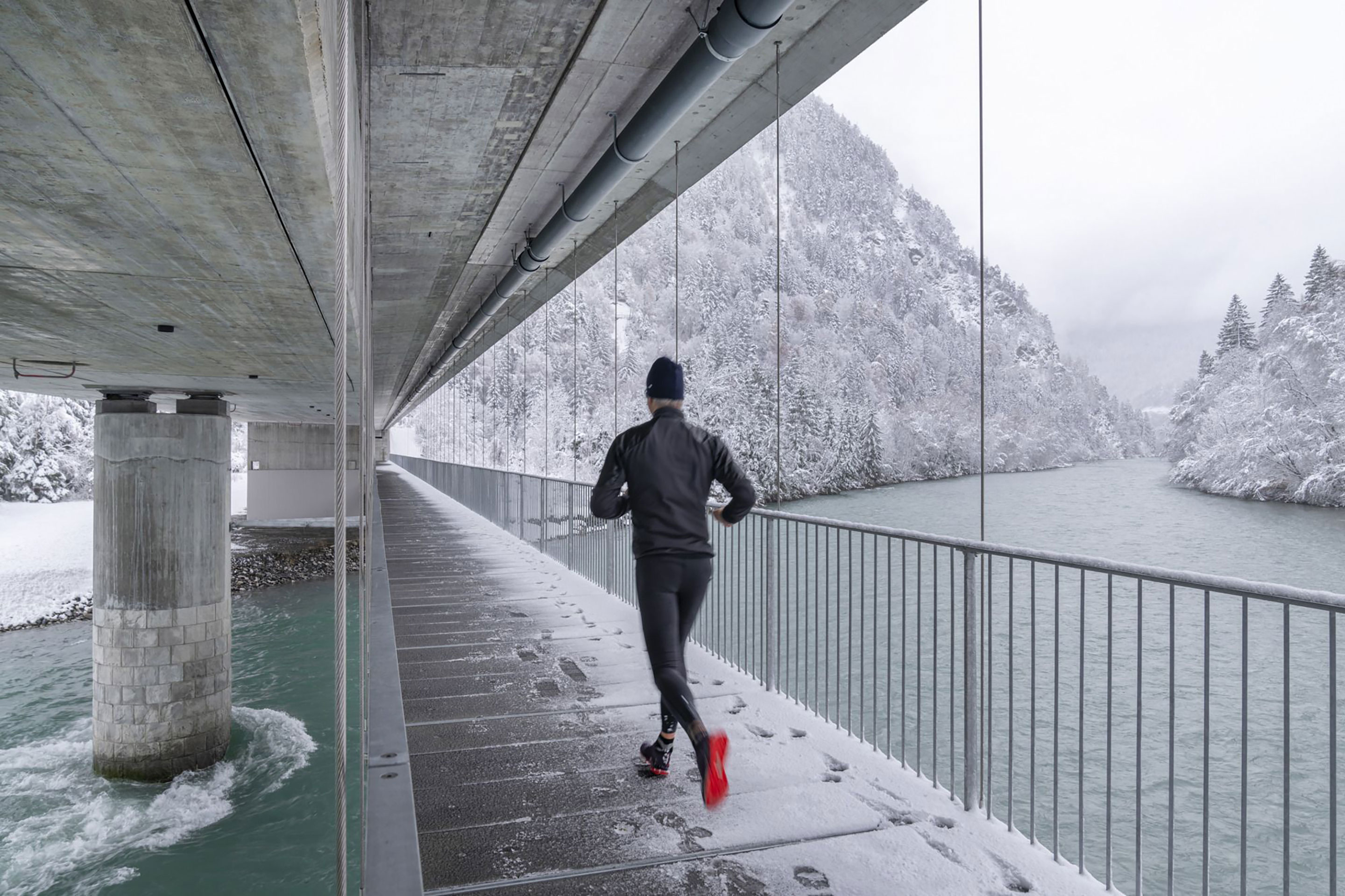 Hinterrheinsteg Nuign, Bonaduz GR. Tragkonstruktion: Conzett Bronzini Partner,