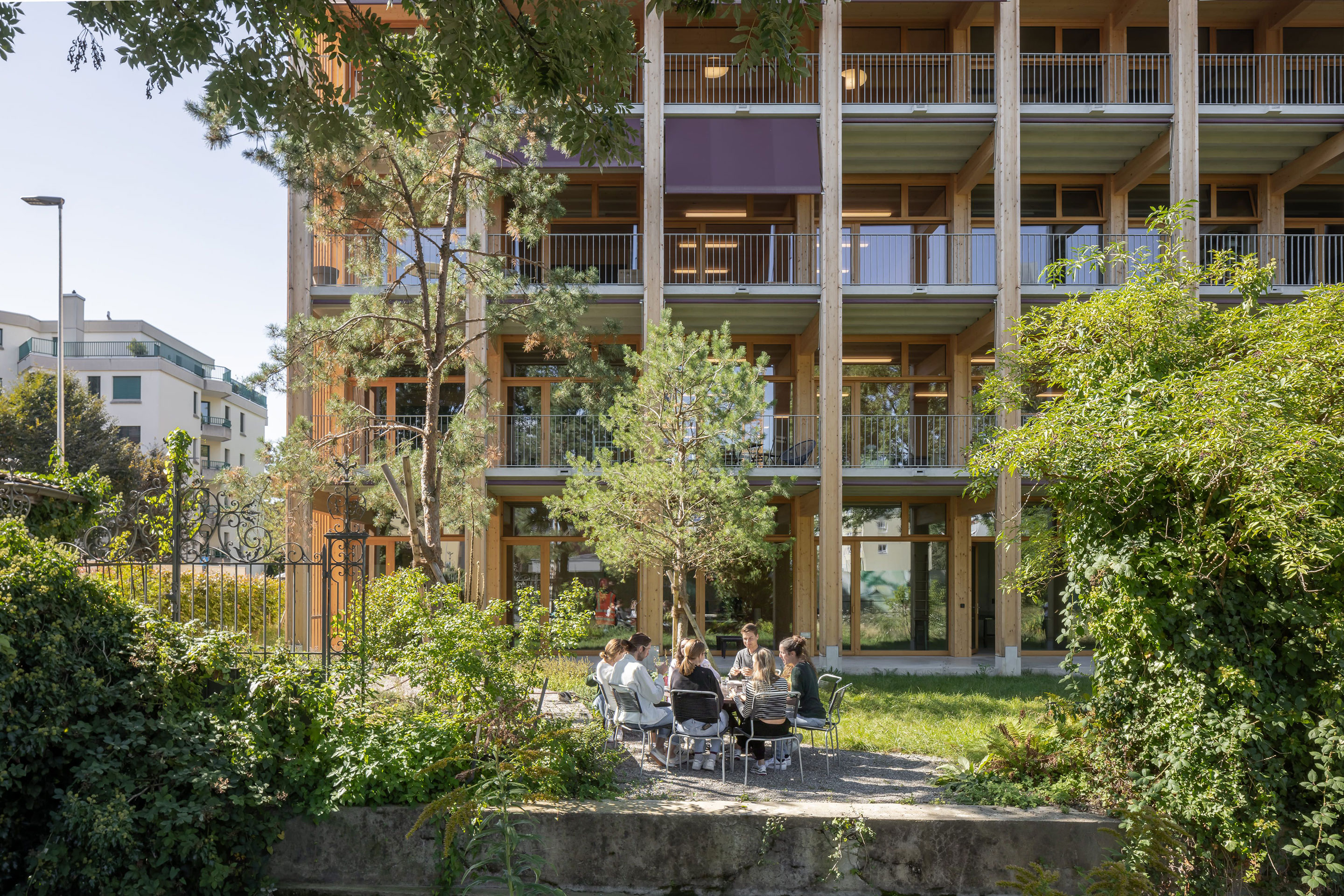 Werk- und Wohnhaus Werk 11, Biel. Architektur: studio WOW, Biel