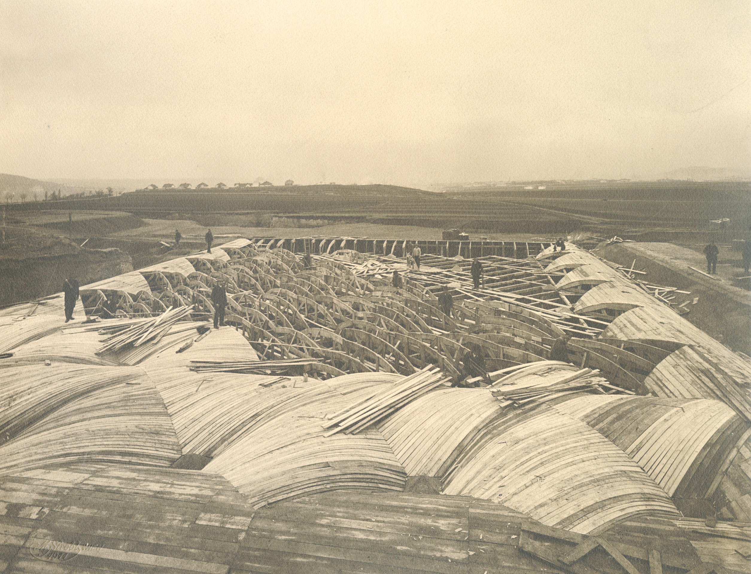 Verschalung für das Gewölbe eines Wasserreservoirs in Brünn, 1912