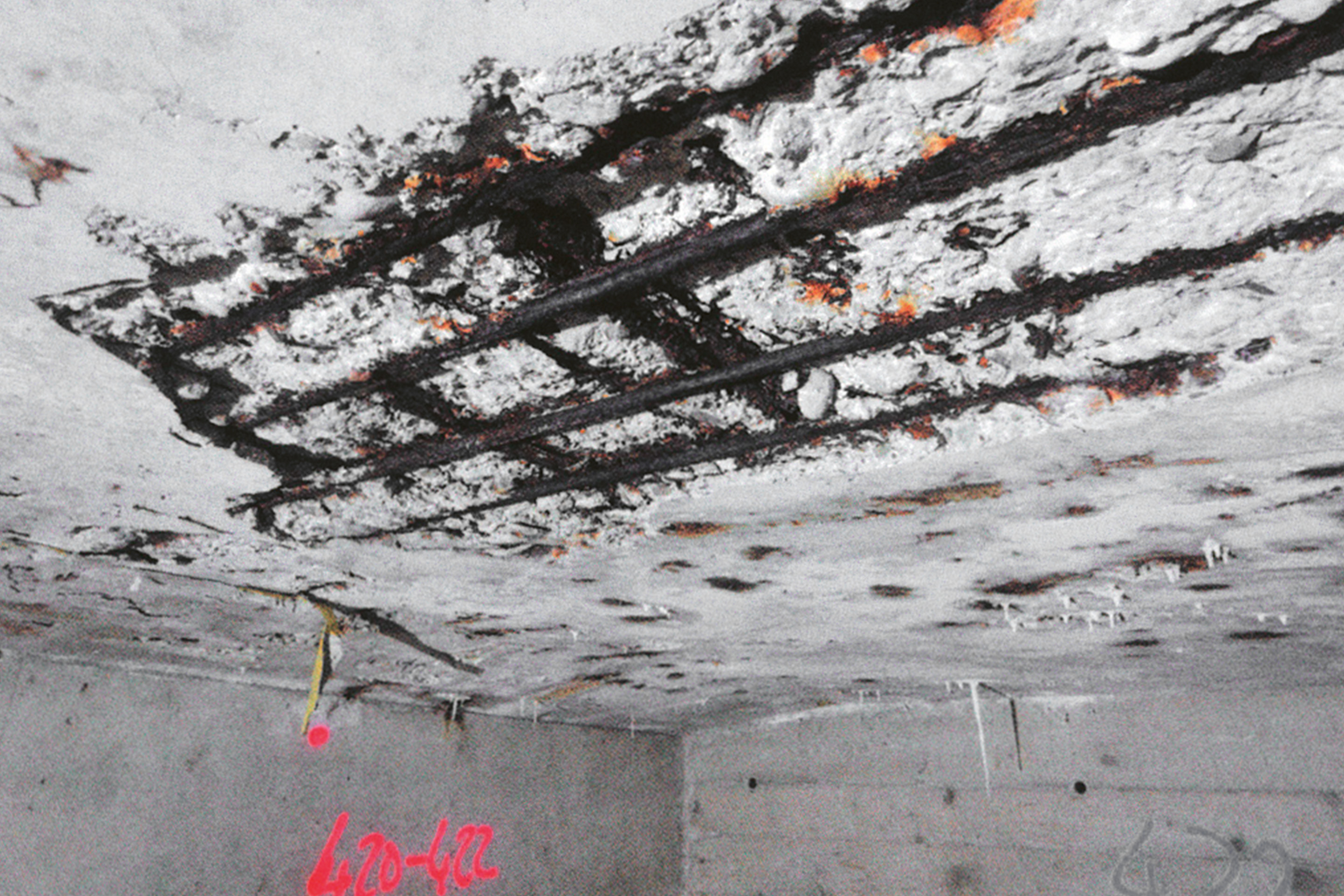 Vue des dégâts à l’intérieur du caisson des viaducs de Riddes lors de l’inspection de 2019