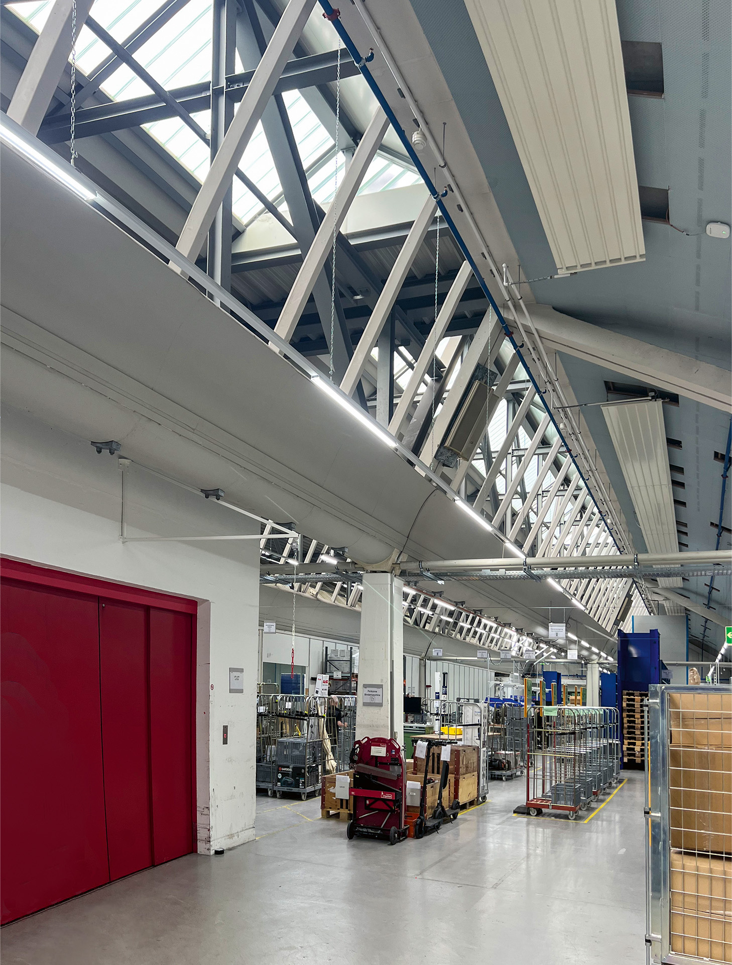 VSK Coop Wangen Olten Halle Umnutzung Hossdorf Dach Innenansicht