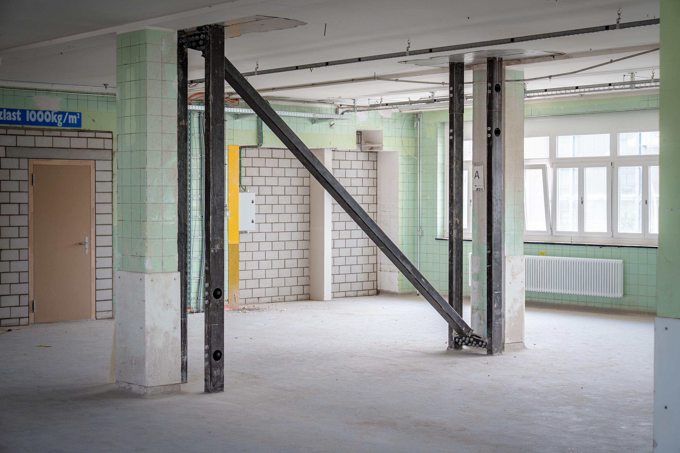 stereo-architekten-gewerberiegel-zentrale-pratteln-halmeskobel-innenraum