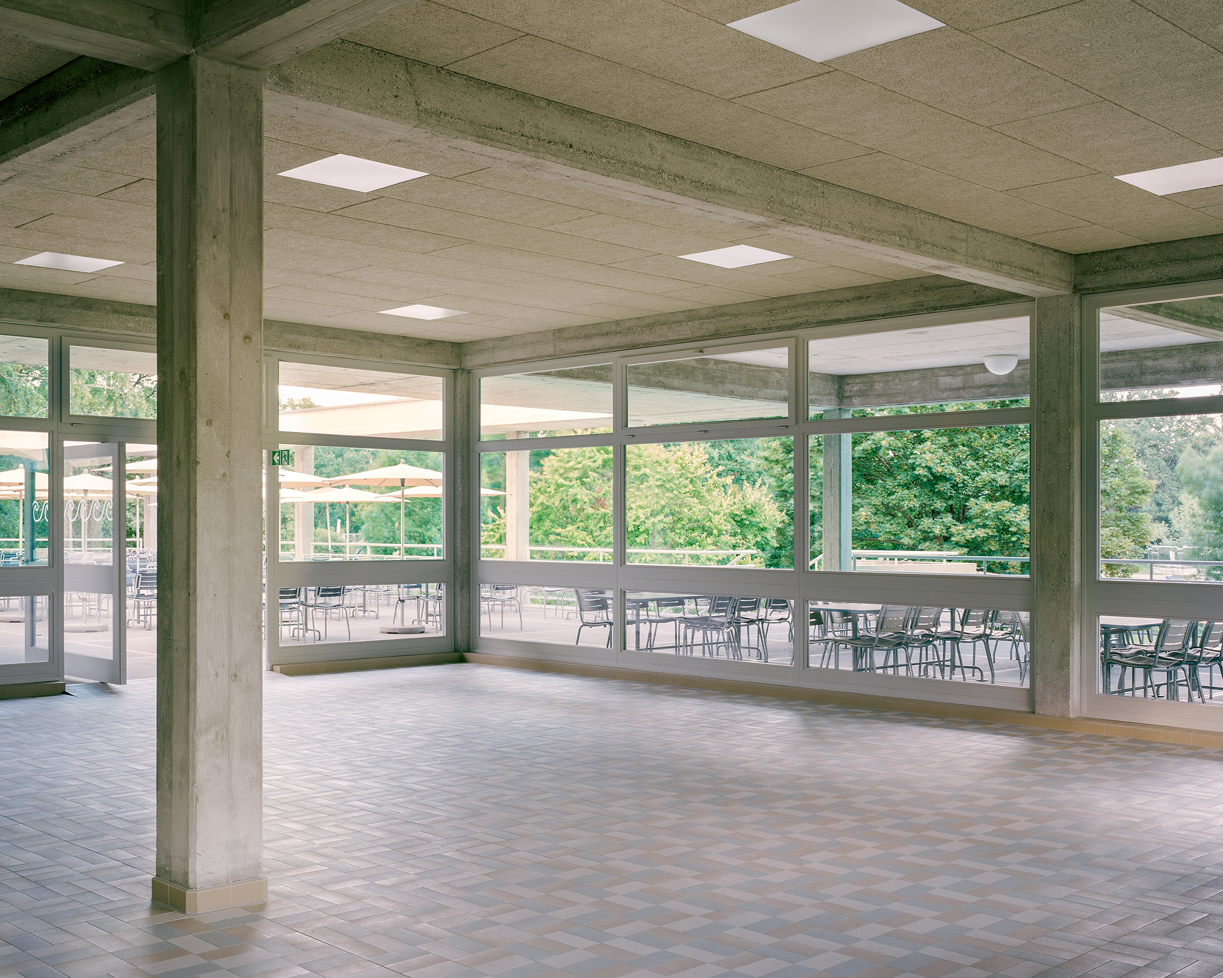 Fassade Basel Gartenbad Bachgraben Buehler Foto Innen Ansicht