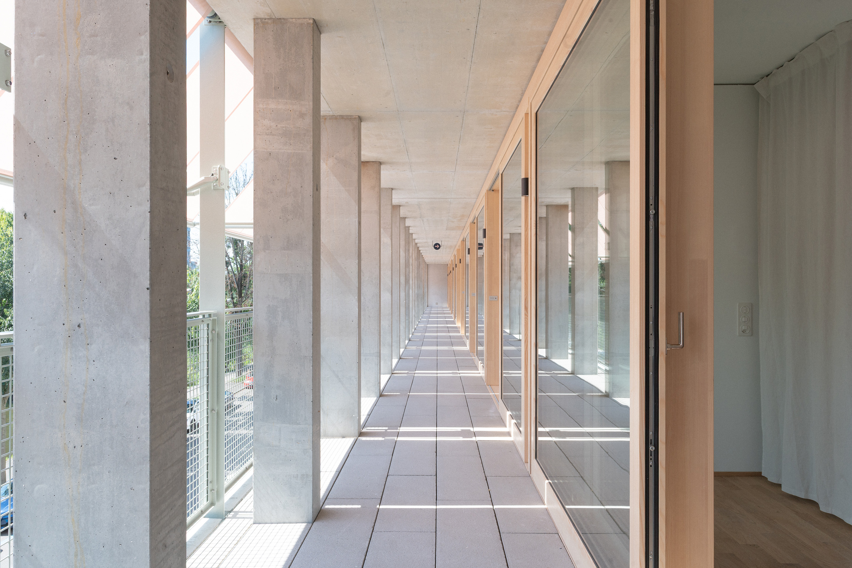 Hochbergerstrasse Basel, Laubengang