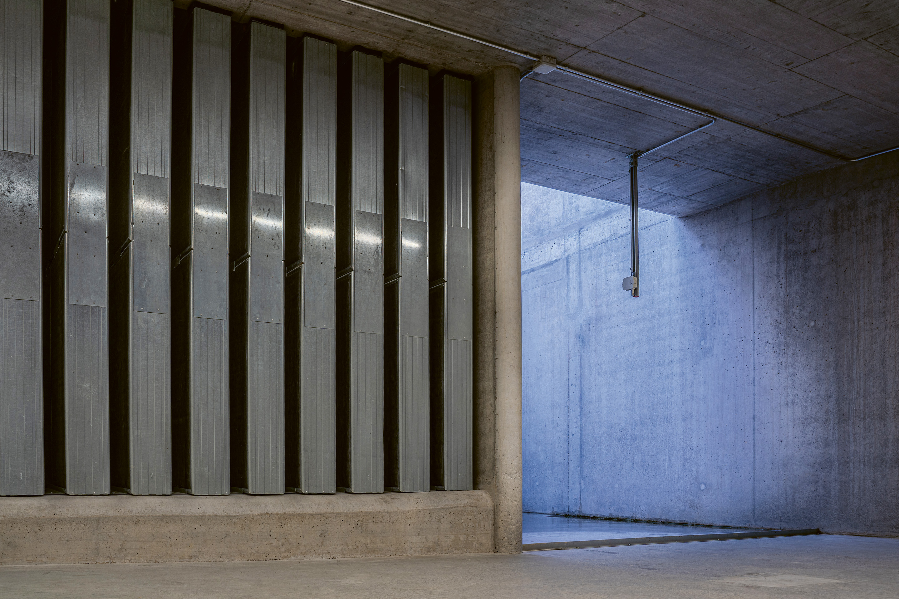 06-Infomaniak D4-Absorbeurs anti bruit-Prise d'air-Mode secours.jpg