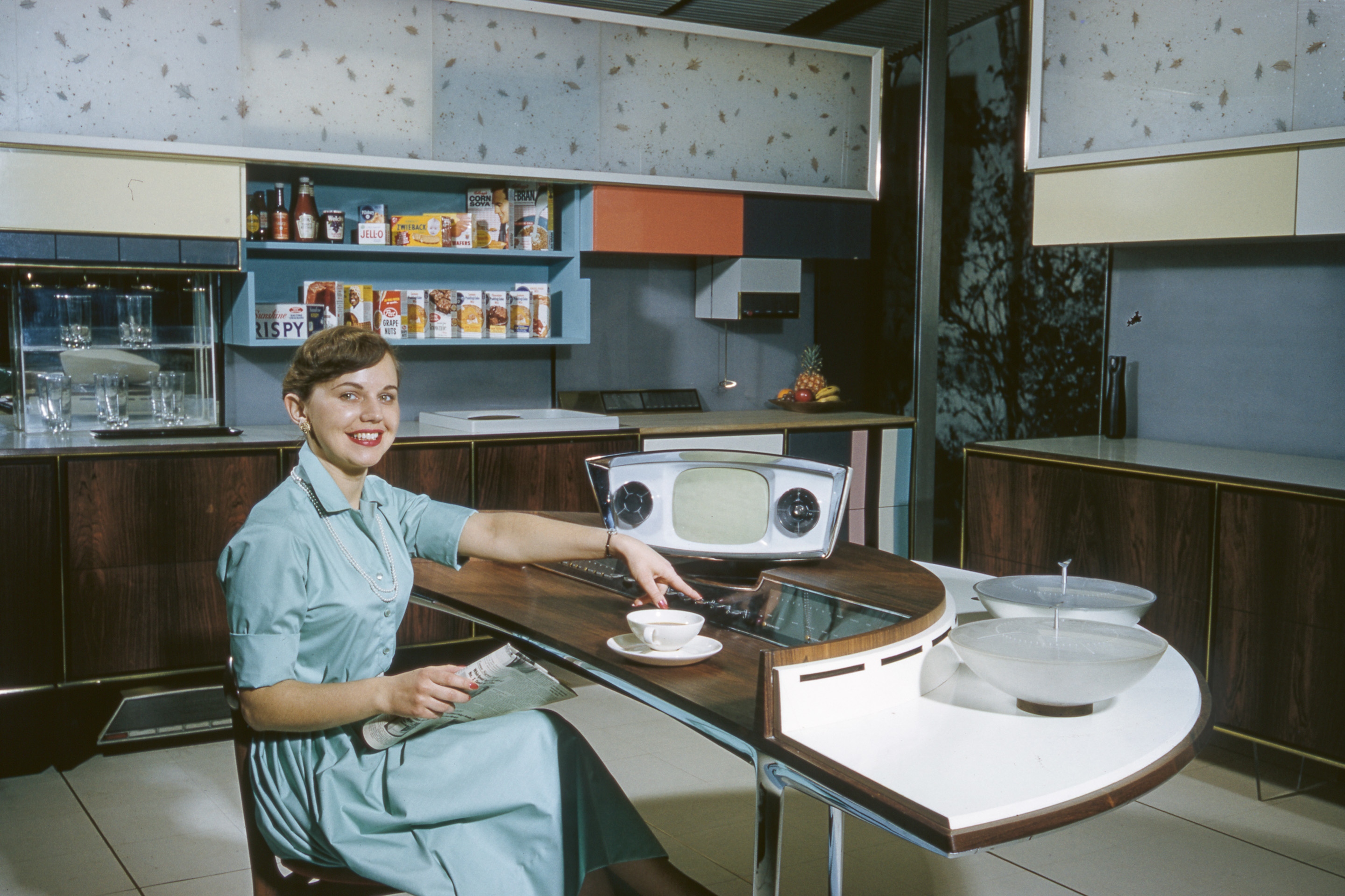 Miracle-Kitchen-exposition-américaine-Moscou-1959-Robert-Lerner.jpg