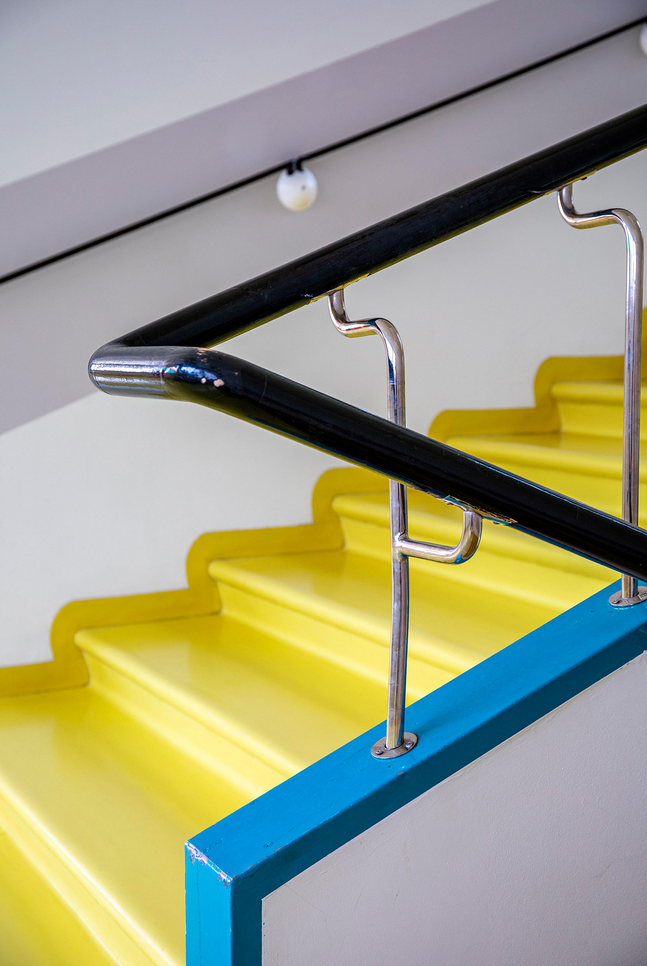 Viel Farbe für die Gesundheit: Alvar Aalto, Treppenhaus Paimio Sanatorium/FI, 1932