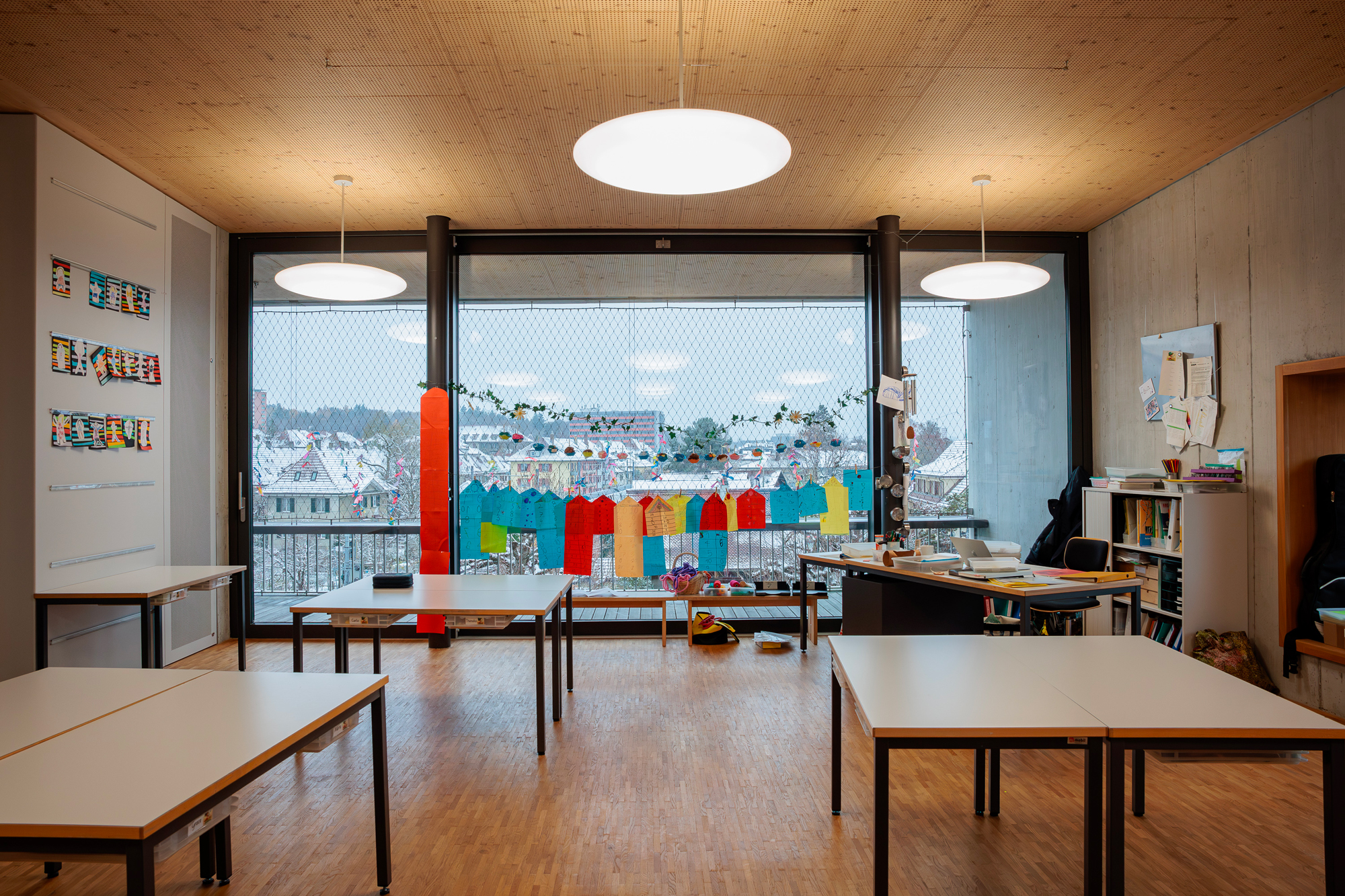 À Berne, découverte de l’extension de l’école Pestalozzi dessinée par Spaceshop Architekten. 