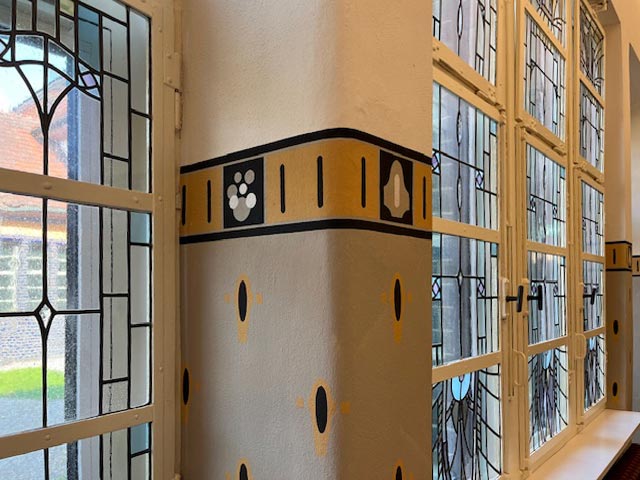 therme-bad-nauheim-Kleukens-Lounge-fenster