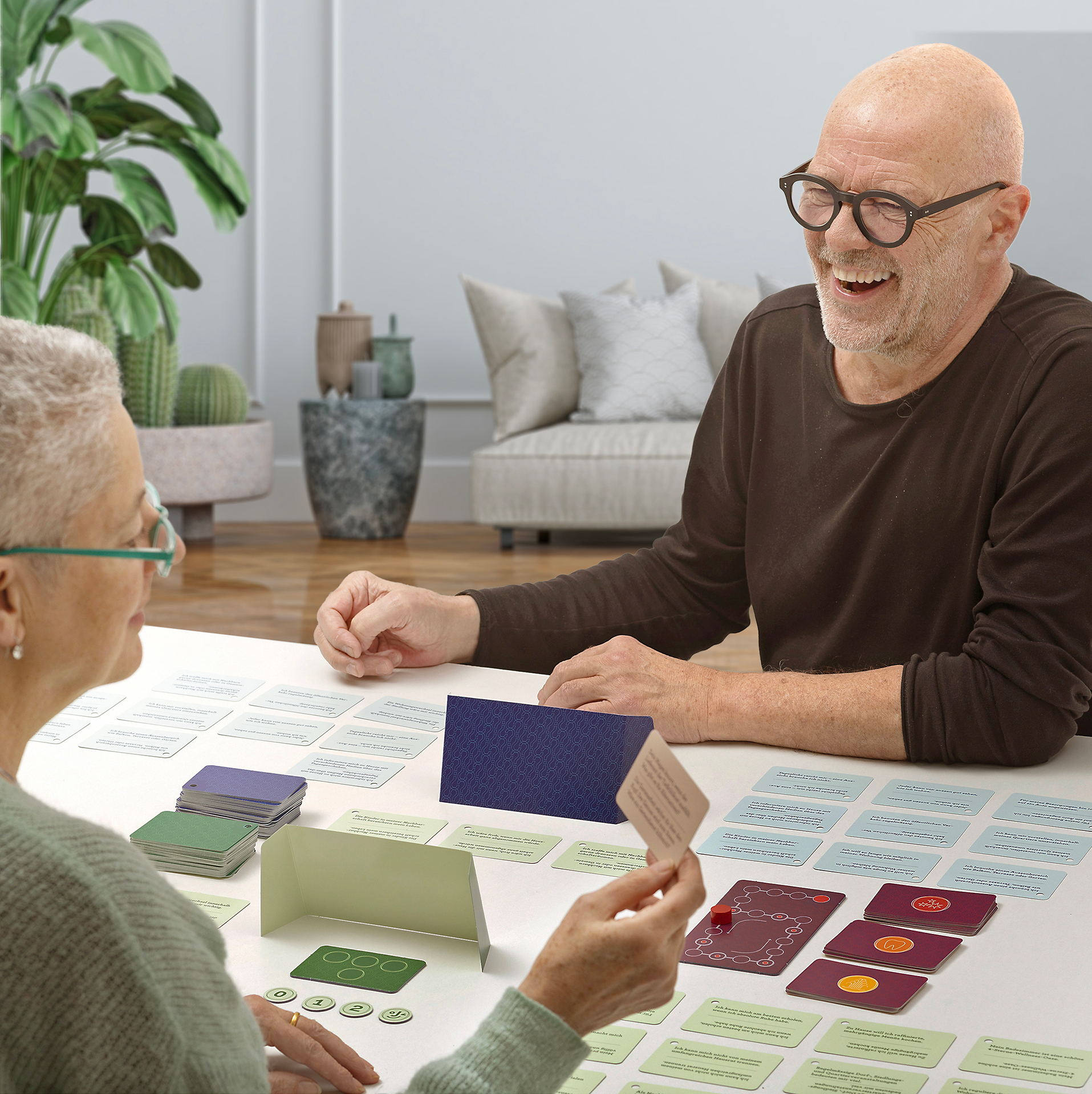 wohnen-alter-spiel-dahause-zuheim-spielsituation