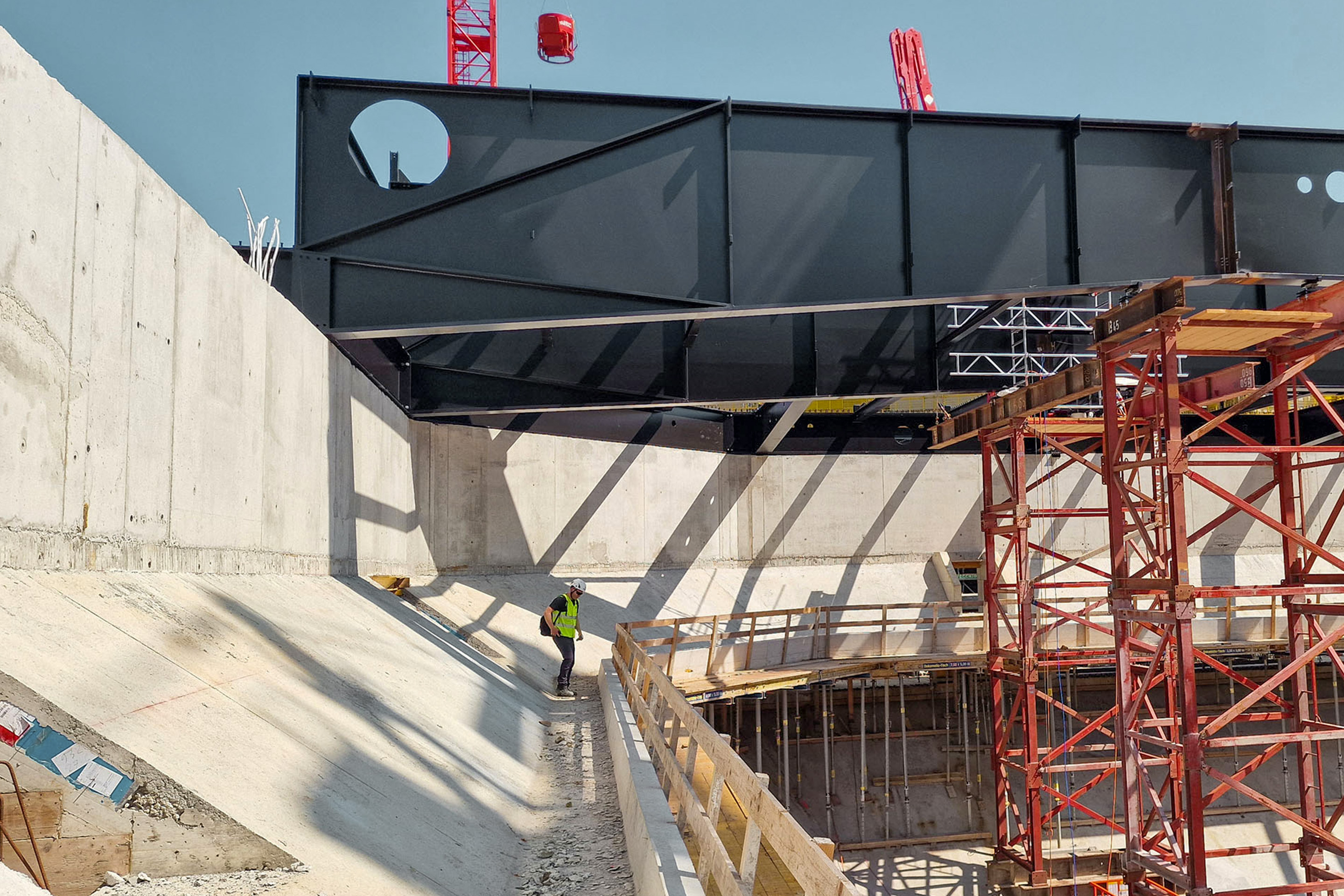 Baukontrolle Dach Pilatus Arena Kriens