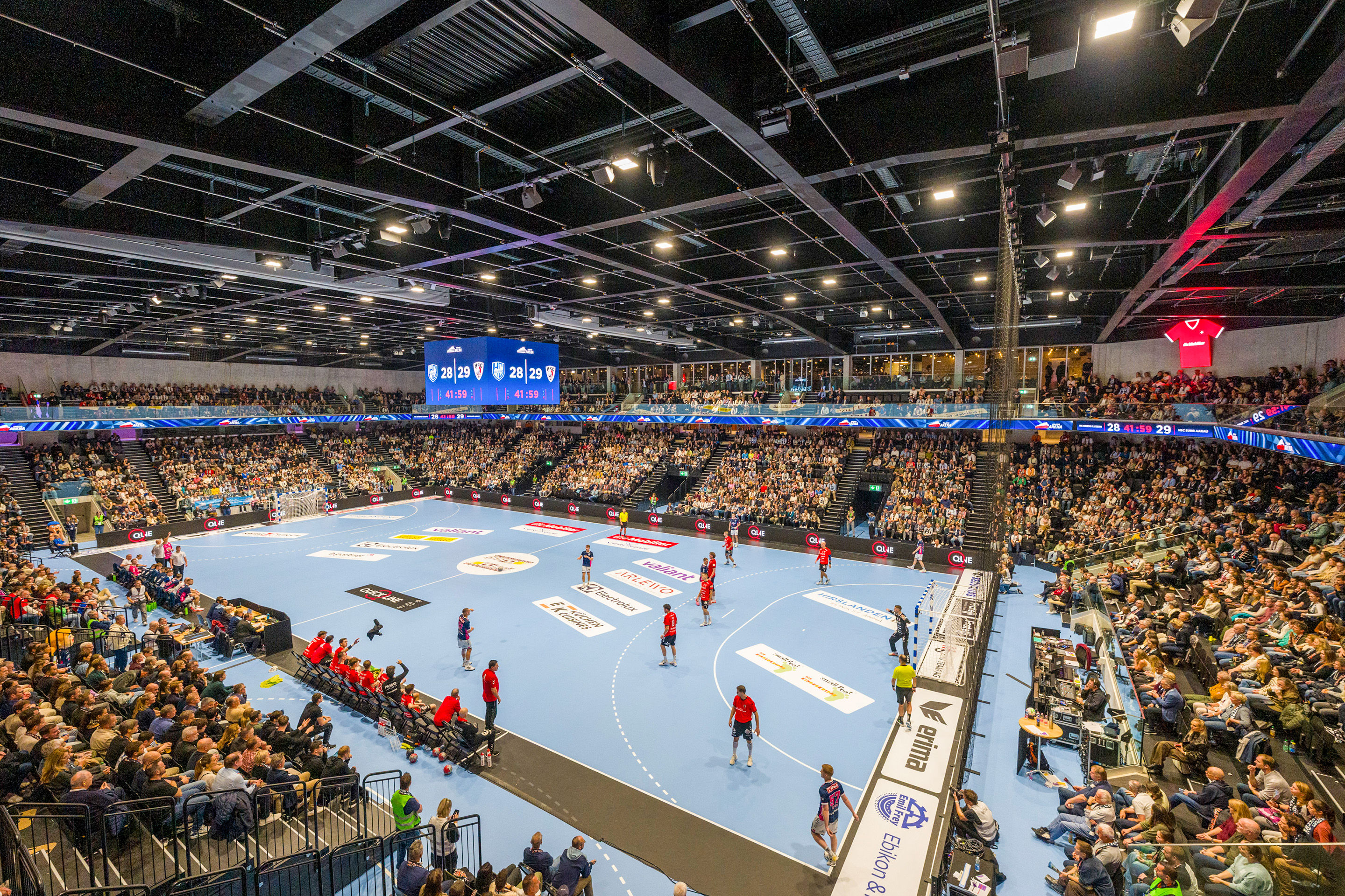 Eröffnungsspiel Pilatus Arena Kriens