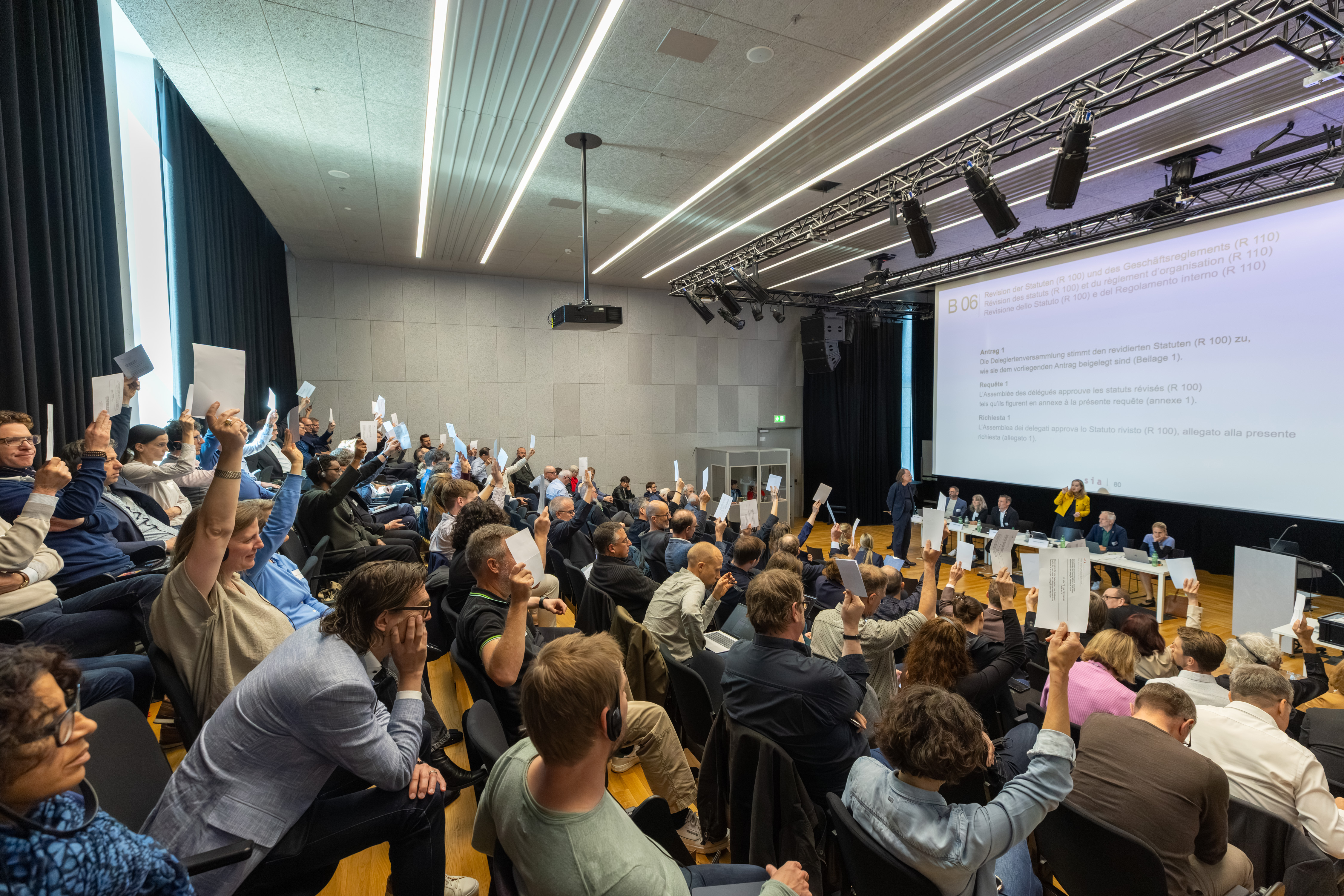 En adoptant ces statuts révisés, les délégués entendent renforcer la collaboration participative au sein de la SIA.