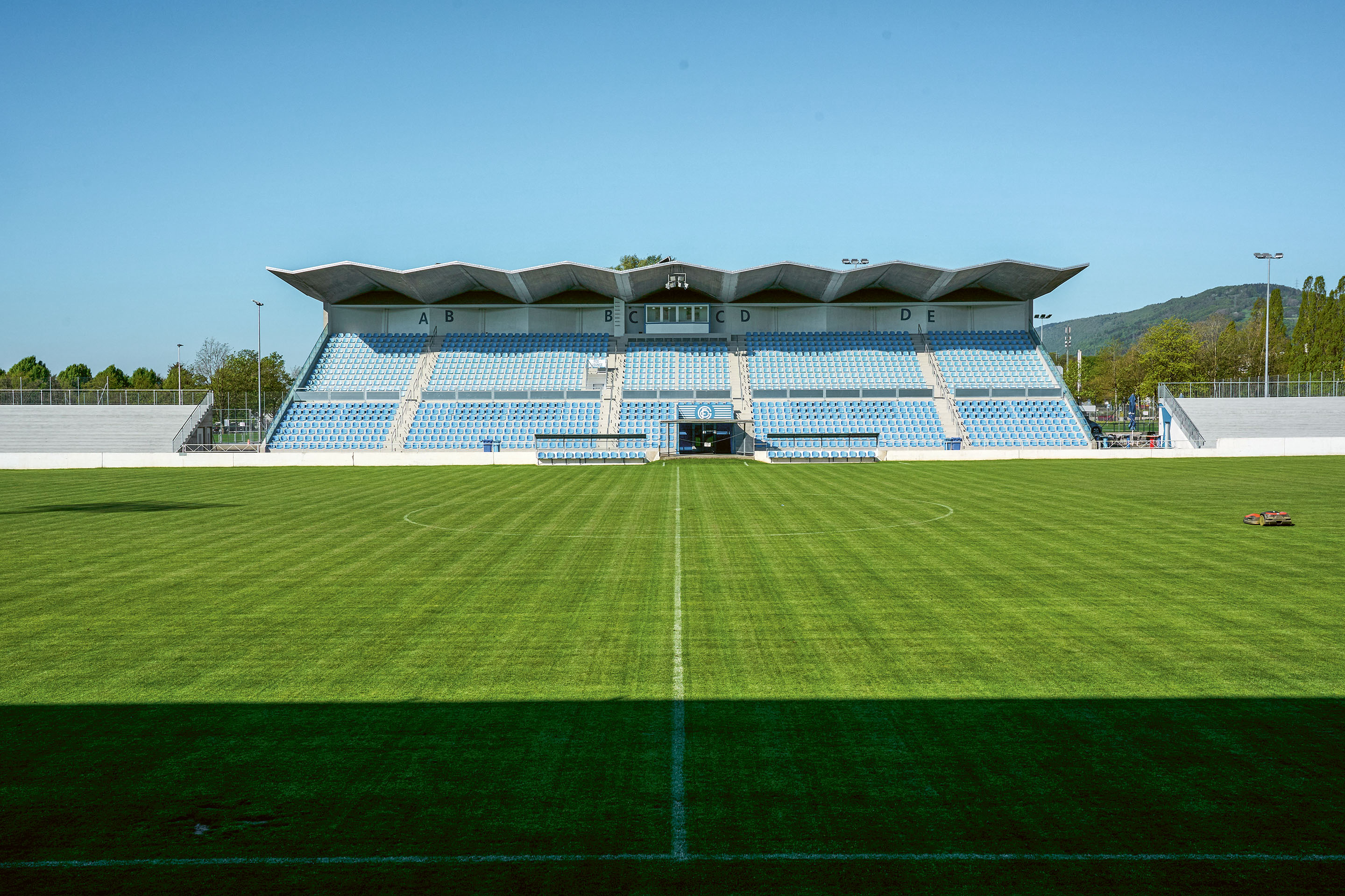 Stadion Brühl Grenchen Frontansicht
