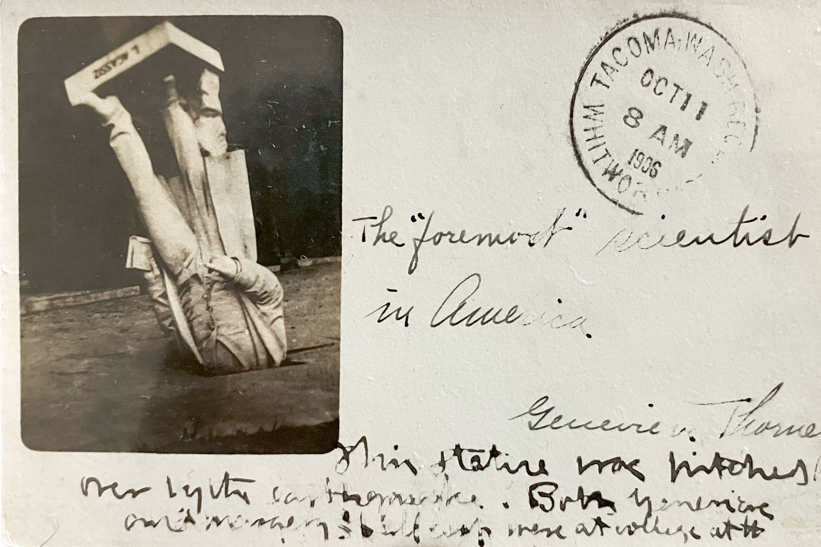 Le geste de renversement reprend celui, accidentel, de la sculpture en marbre représentant le scientifique suisse Louis Agassiz lors du tremblement de terre à San Francisco en 1906. Cette dernière s’était en effet décrochée de la façade du deuxième étage de l’Université de Stanford pour se ficher la tête la première dans le sol du Main Quad.