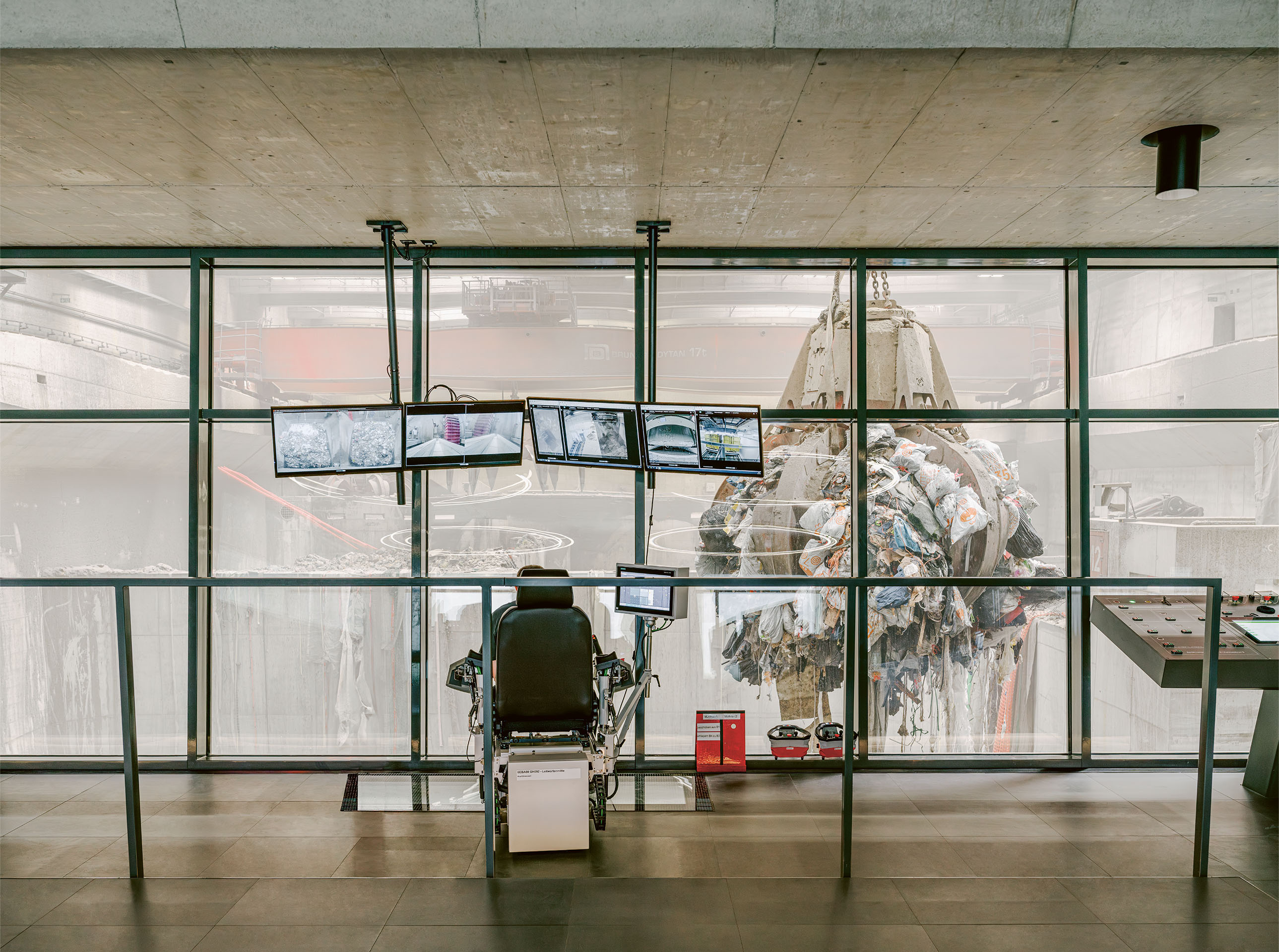 Energiezentrale kenova, Kommandozentrale