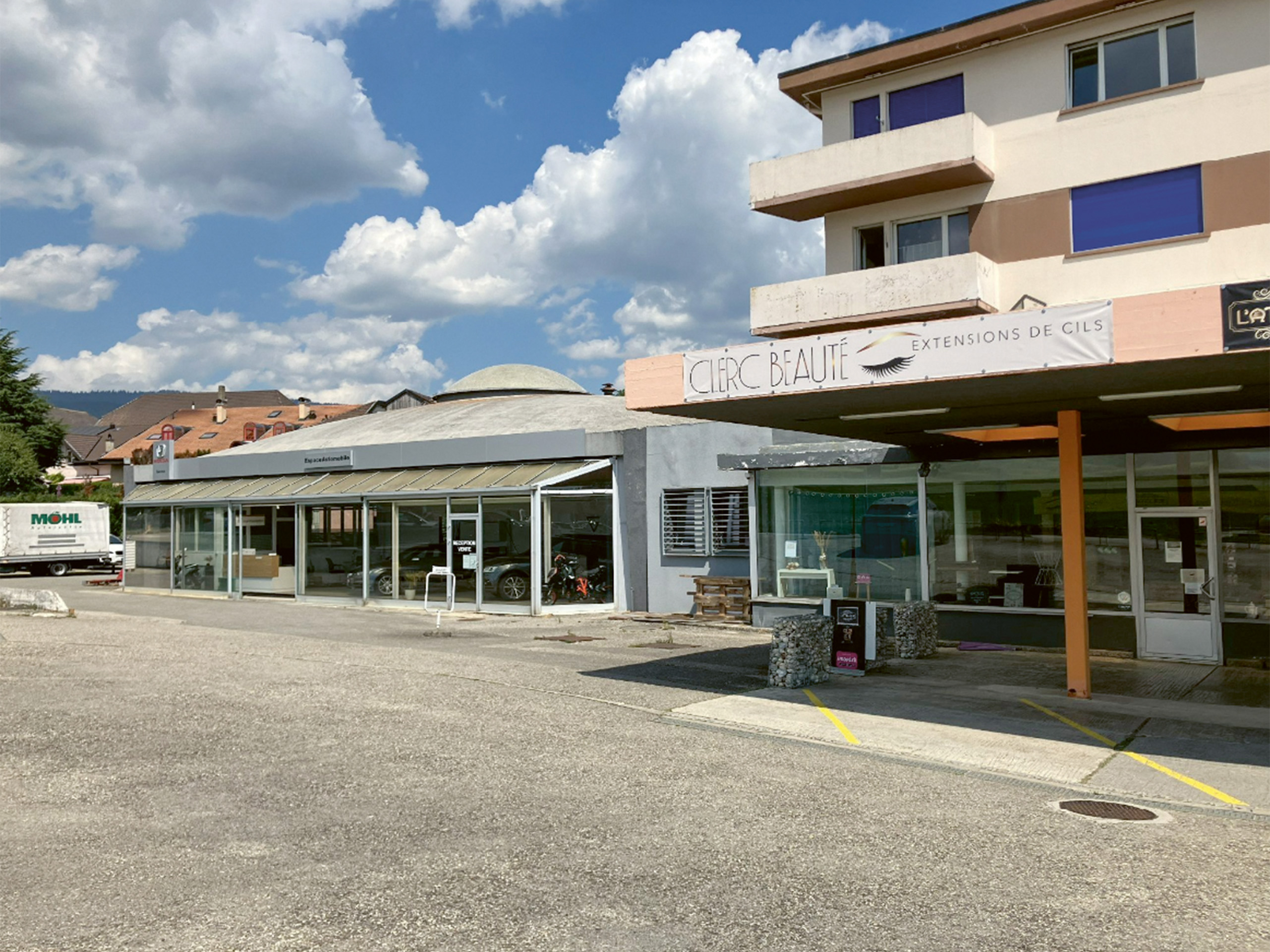 Betonschale Boudevilliers Isler Foto