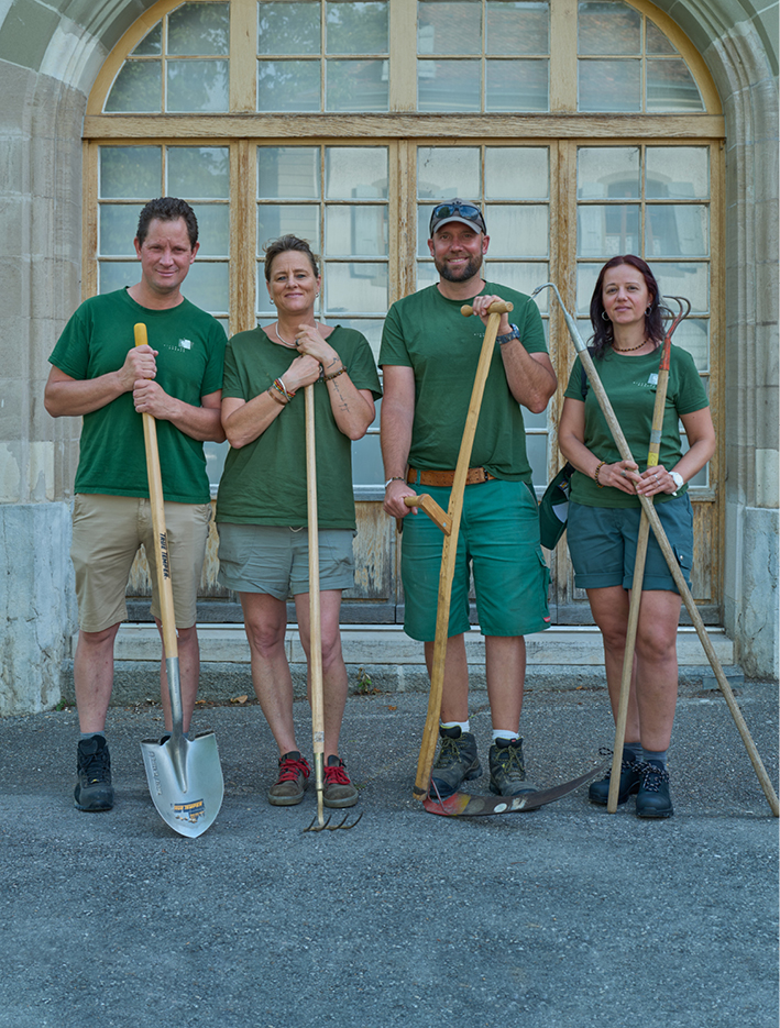 L'équipe de jardiniers et jardinières en charge du parc La Grange.