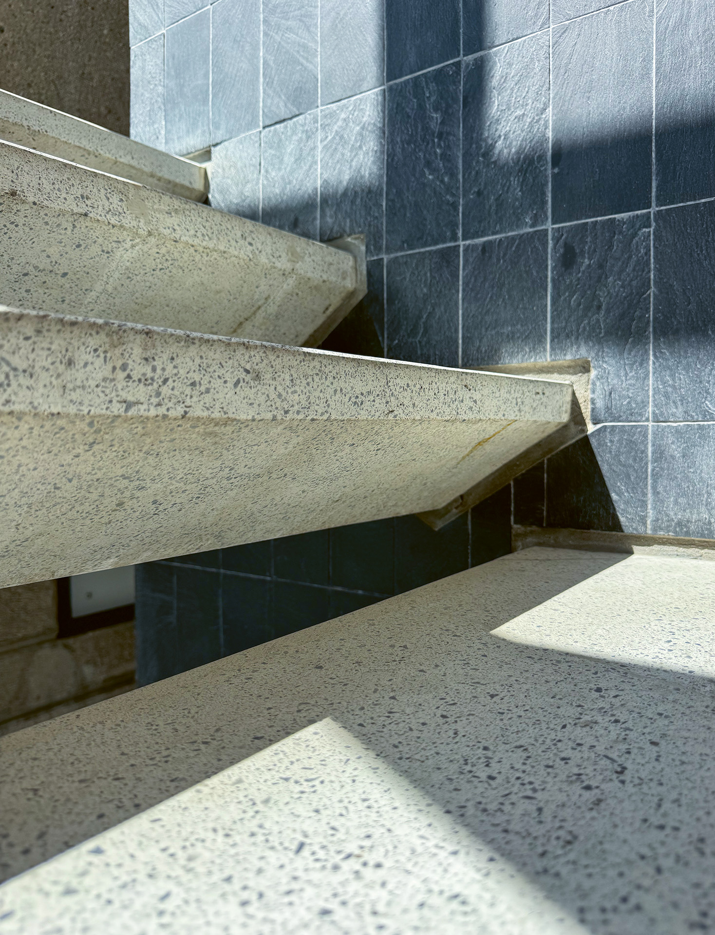 Escalier du bâtiment de l’avenue des Bains, Lausanne (Pierre Bonnard, 1966-1969).