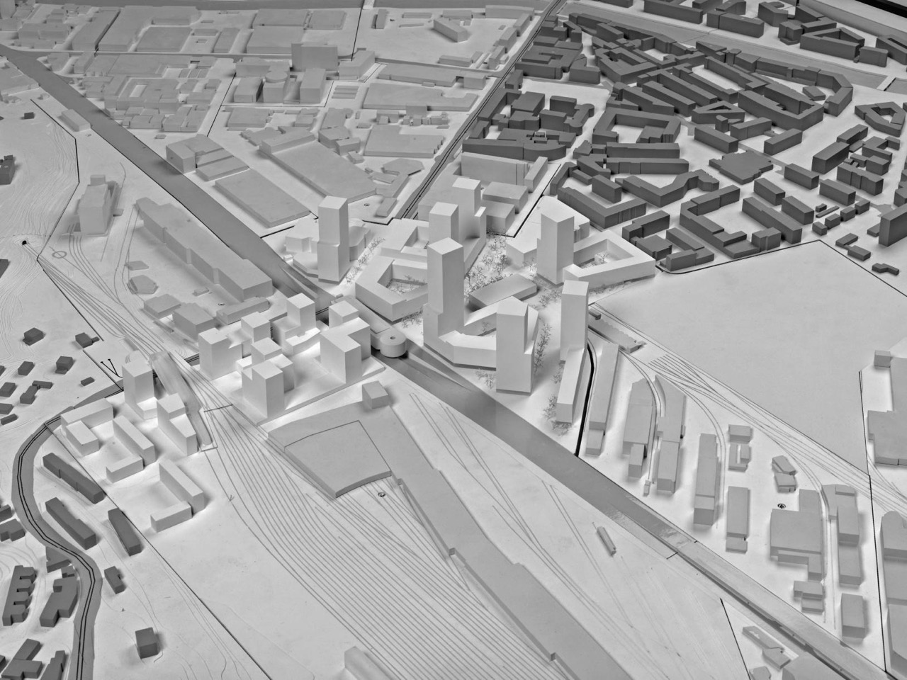 PAV-TOURS-maquette-2e-degré-Pierre-Alain-Dupraz-architecte_NB.jpeg