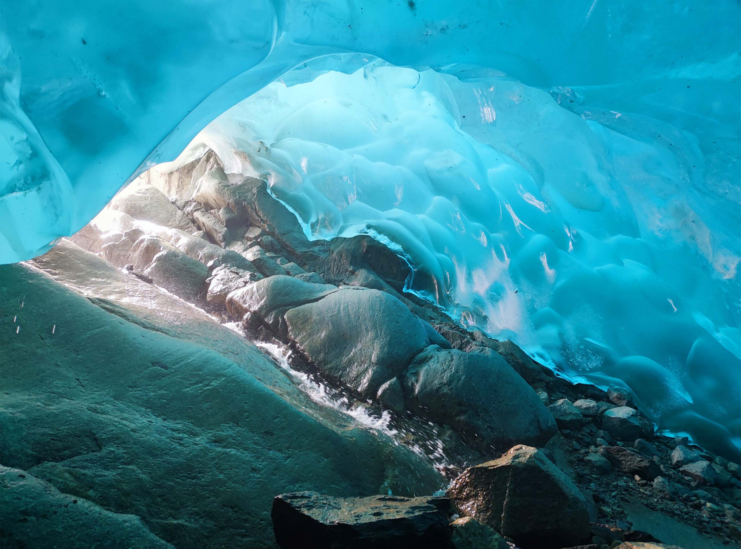 Blaue Gletscherhöhle