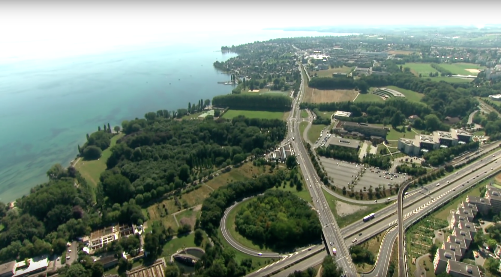 Image tirée du film "La conquête de l'Ouest" - Concours du film de poche, UNIL, de Thomas Wiesel et David Monti, produit par l'UNIL.