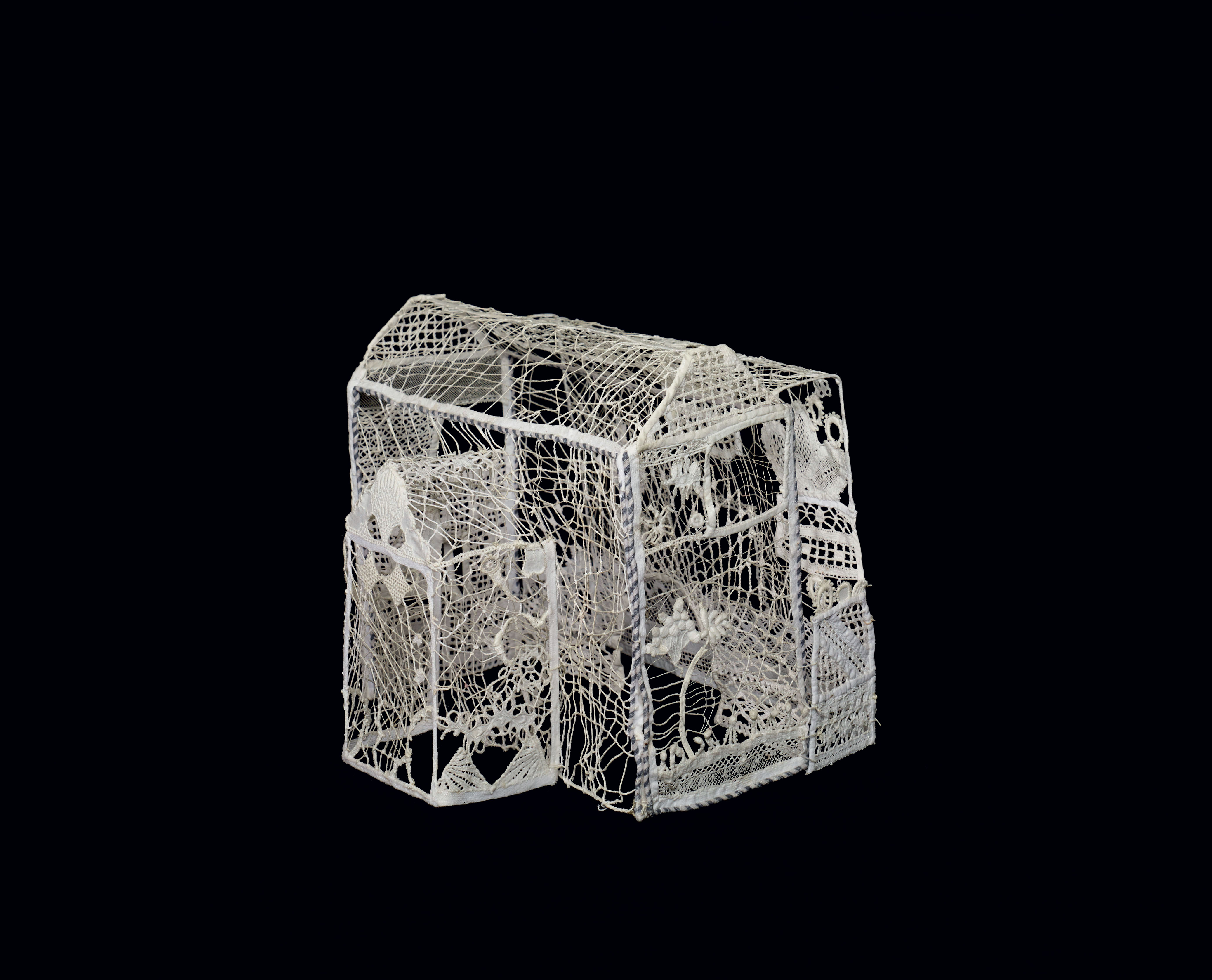 Maison de fils : auvent, Marie-Rose Lortet, 1984