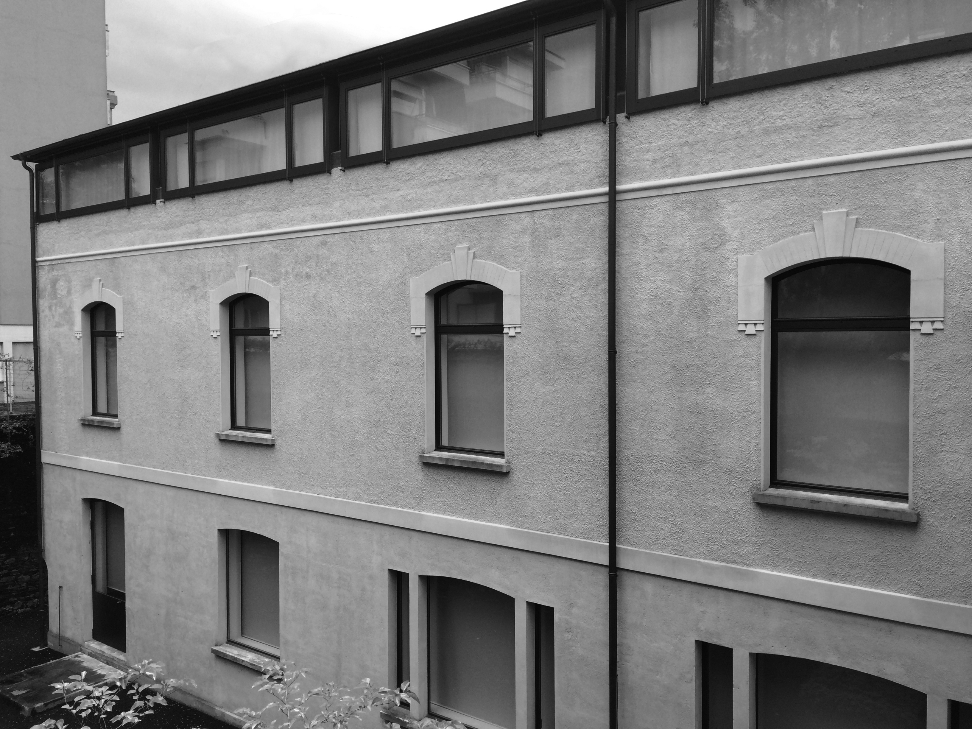 Ristrutturazione edificio industriale ex Tobler per spazi espositivi e uffici, Lugano (2009). Jachen Könz, Lugano