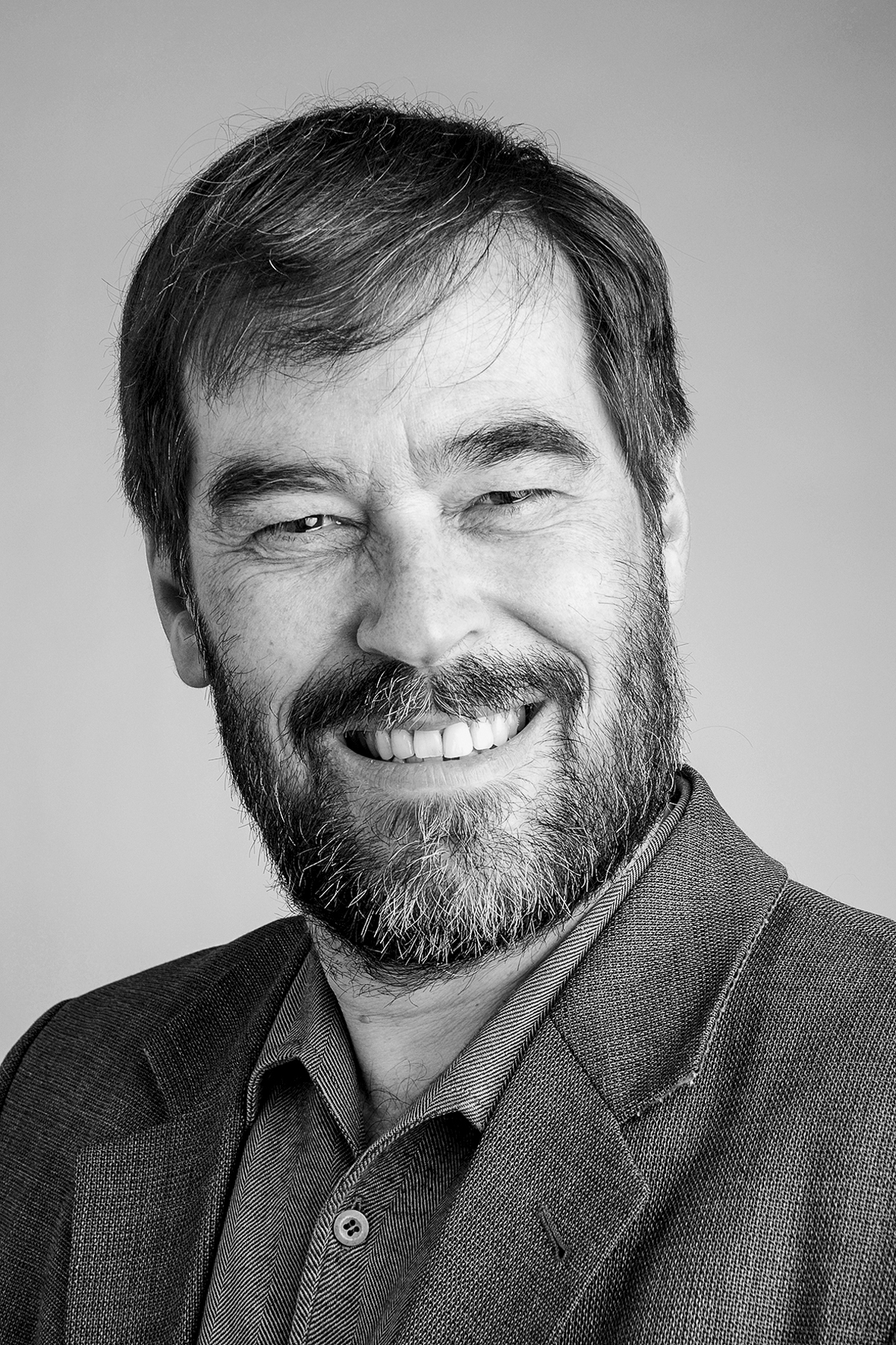 Arthur Sandri: Dipl. Forsting. ETH, Bundesamt für Umwelt (Bafu), seit 2006 Abt. Gefahrenprävention, Sektionschef Rutschungen, Lawinen und Schutzwald. Gründungsmitglied «Fachleute Naturgefahren» (FAN), Mitglied Schweizerische Gebirgs­waldpflegegruppe