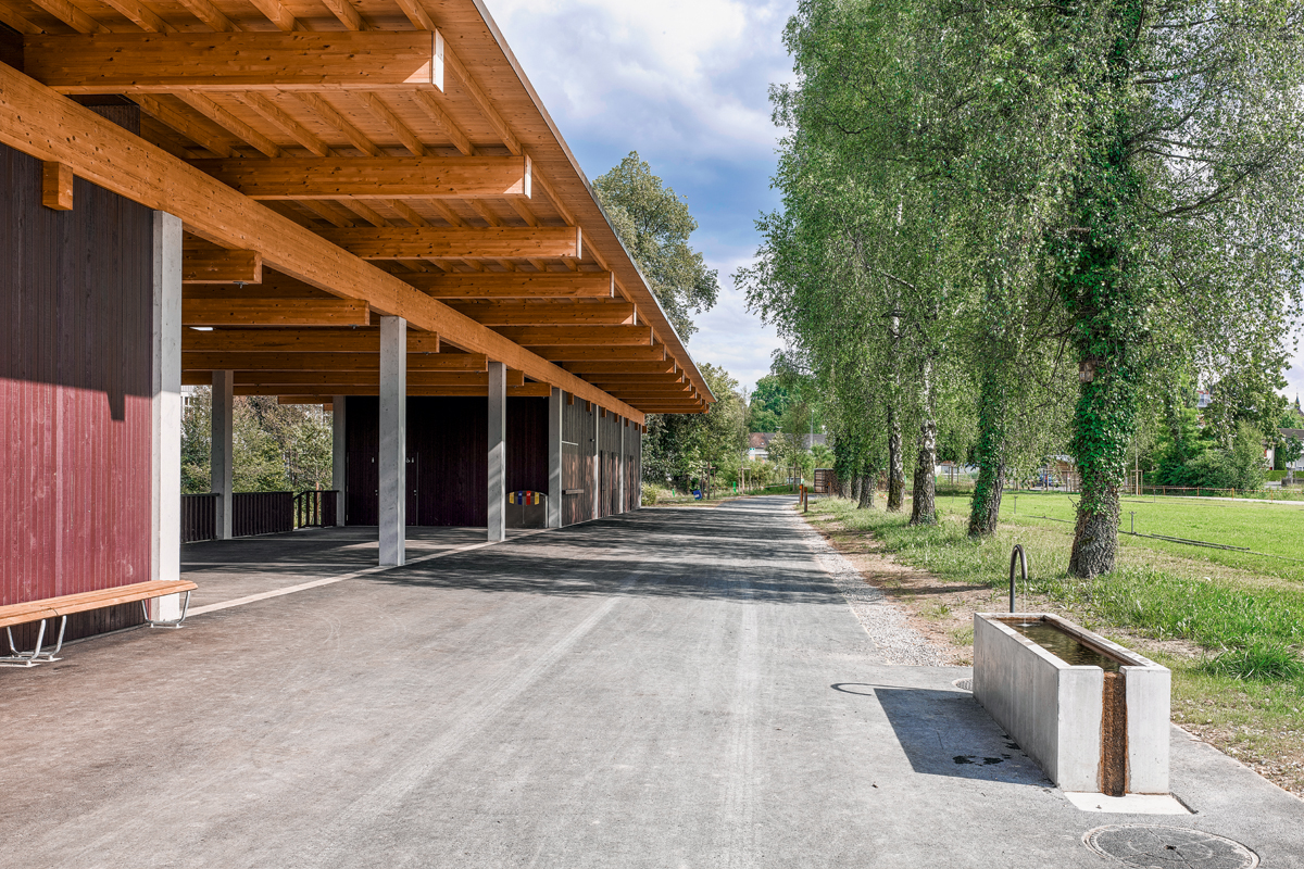 Eine Erholungs- und Grünoase mitten in der Stadt Frauenfeld: Der Murgauenpark umfasst ein rund fünf Hektaren grosses Areal mit Wald und Wiese, eingerahmt durch die revitalisierte Murg und einen renaturierten Kraftwerkskanal.