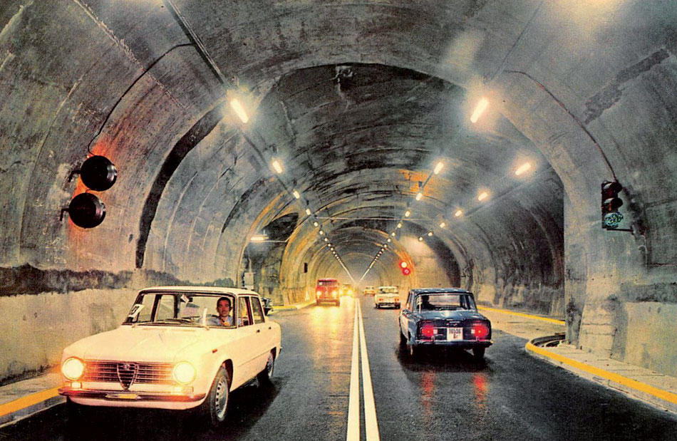 Eclairage de tunnels routiers en Suisse et en France, faisant usage de lampes fluorescentes.