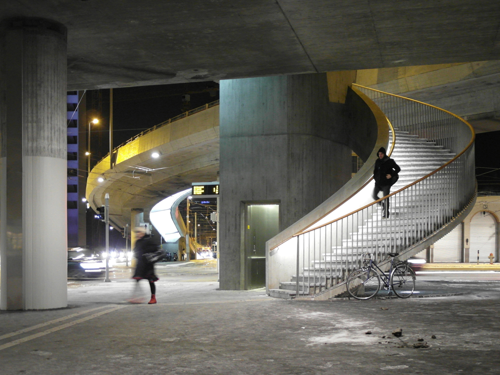 Aufgänge Hardbrücke von Elisabeth & Martin Boesch Architekten. Bauträgerschaft: Stadt Zürich Tiefbauamt. Aufgänge Hardbrücke von Elisabeth & Martin Boesch Architekten. Bauträgerschaft: Stadt Zürich Tiefbauamt.