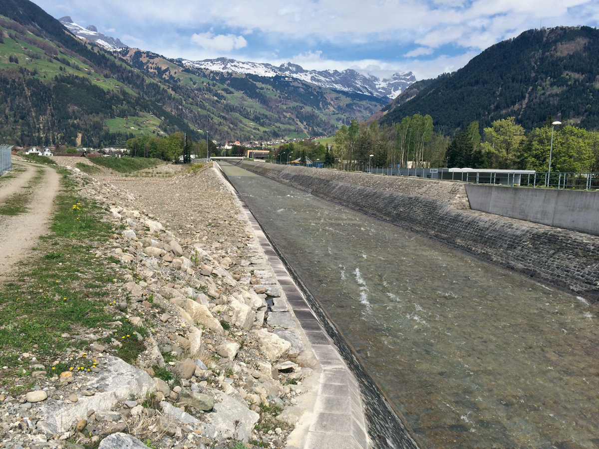 Der seitliche Geschiebesammler ­am Schächen mit einem Volumen ­von 100 000 m3.