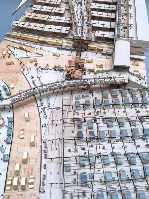 Andrew Makin und Asiye Etafuleni haben an der Warwick Junction in Durban eine Brücke gebaut und damit viel zum Positiven verändert.