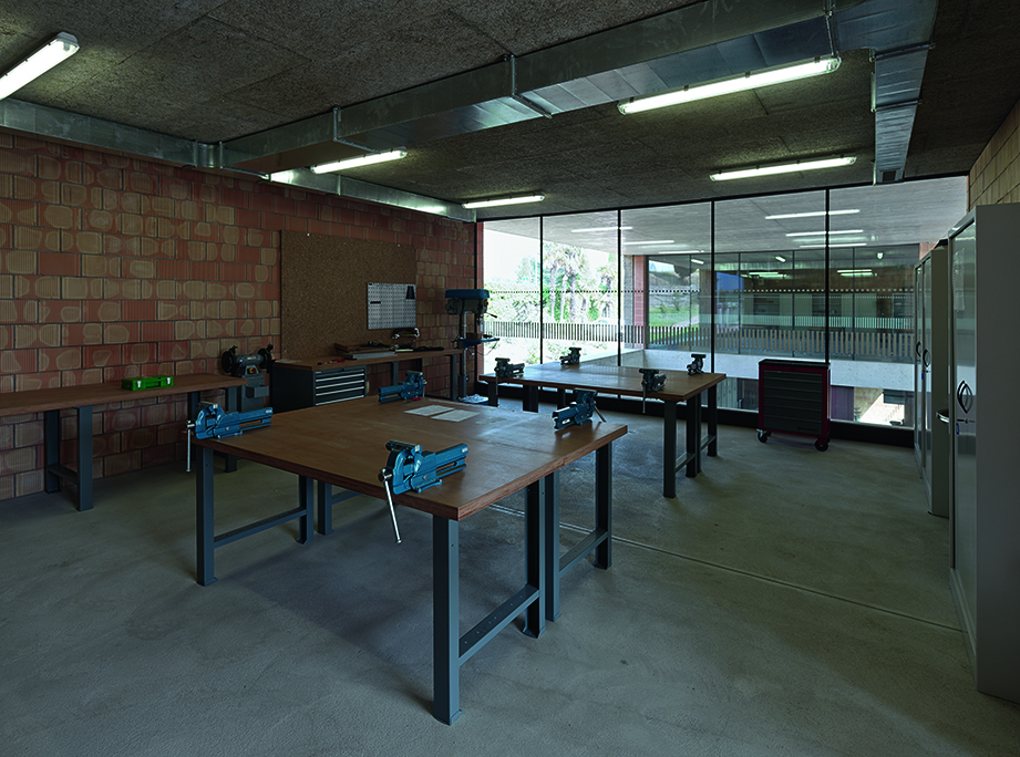 Scuola Agraria dell'Istituto Agrario Cantonale, Mezzana. Concorso di progetto a due fasi, 2007.