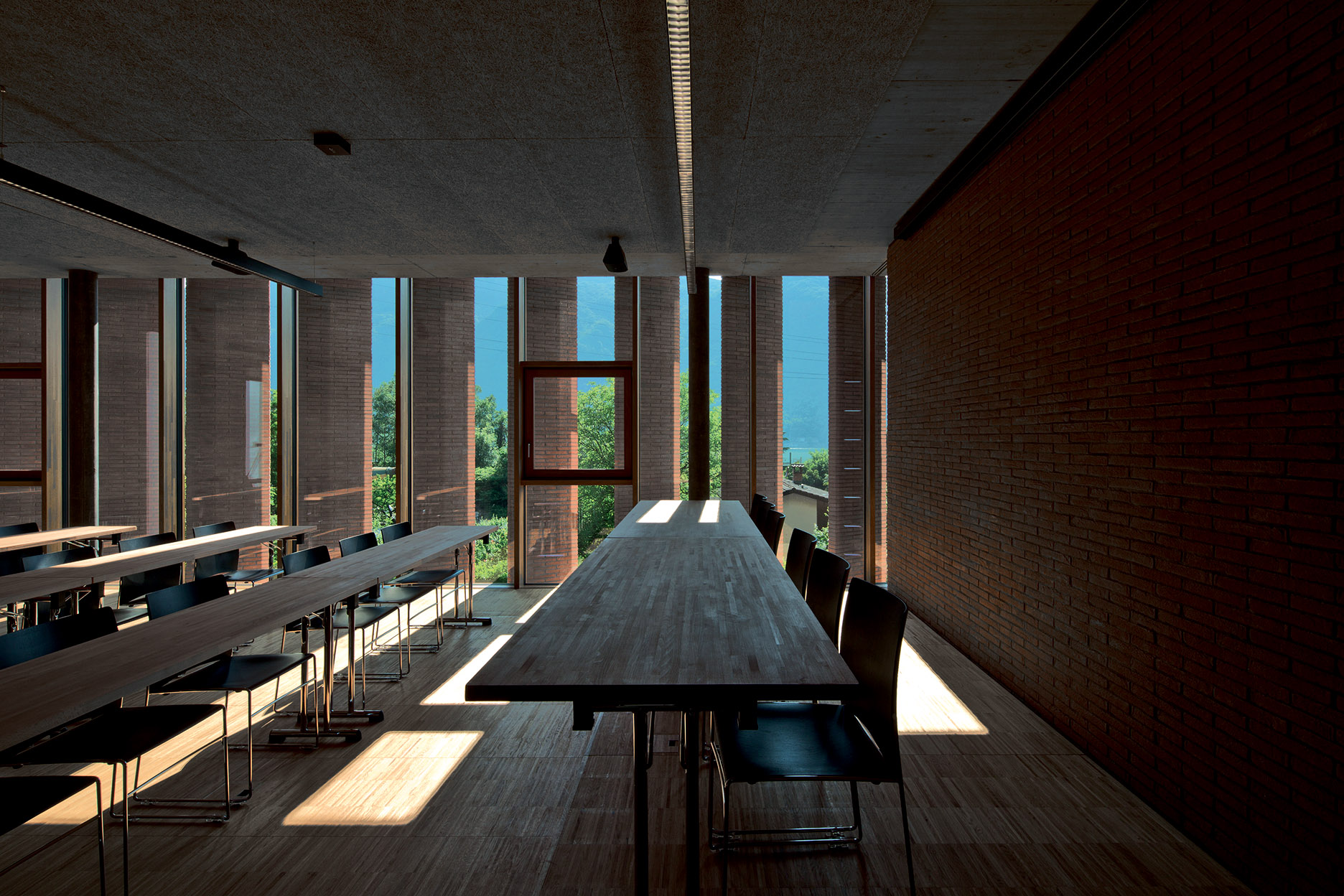 Centro commerciale e amministrativo, Melano. Baserga Mozzetti architetti.