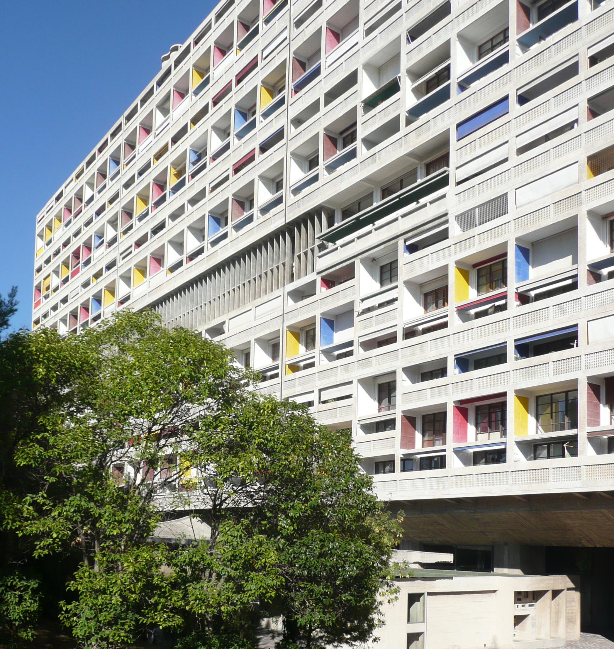 Le Corbusier: Cité Radieuse, Marseille, 1947–1952: Ansicht von hinten.